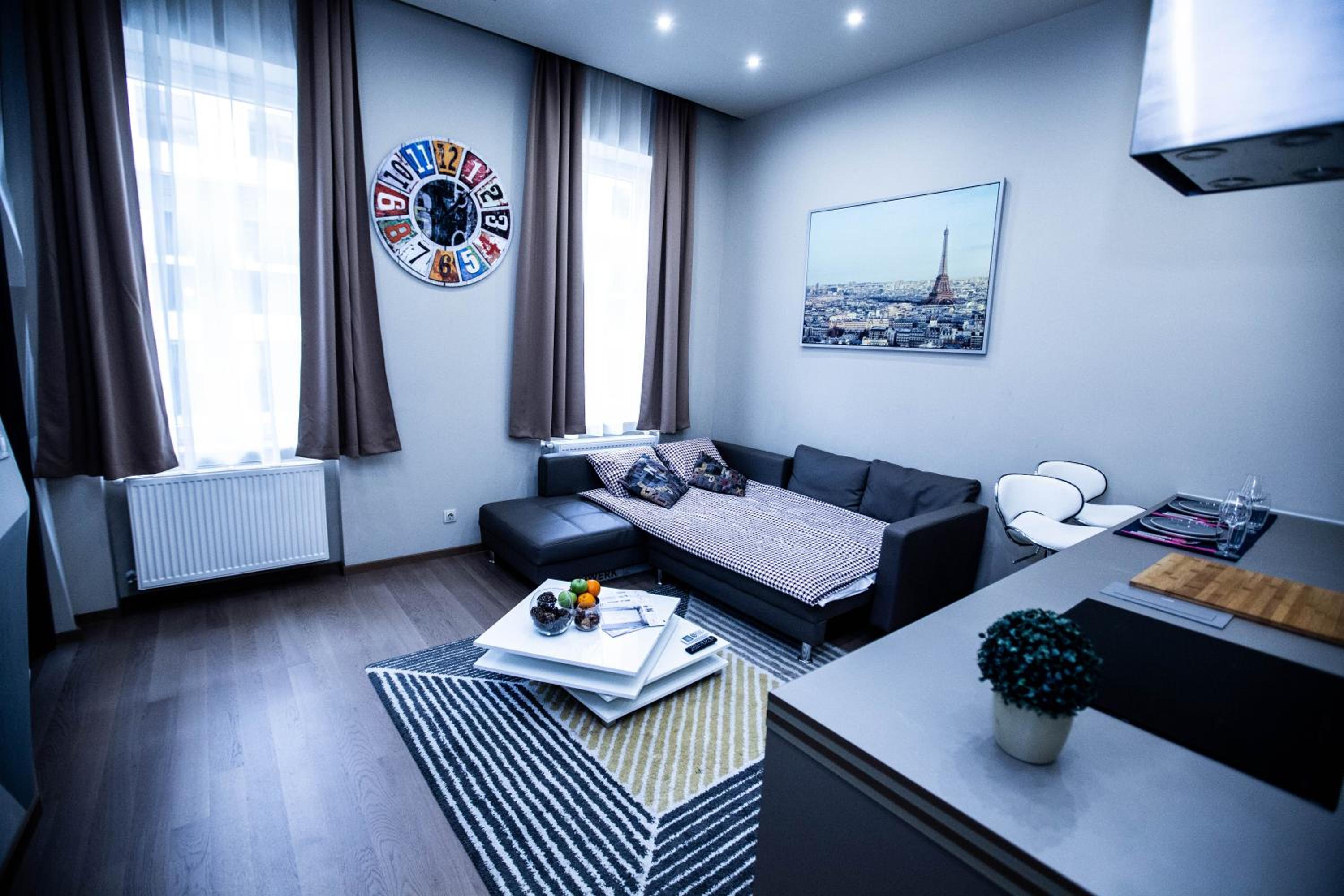 Two-Bedroom Apartment - Photo 6
