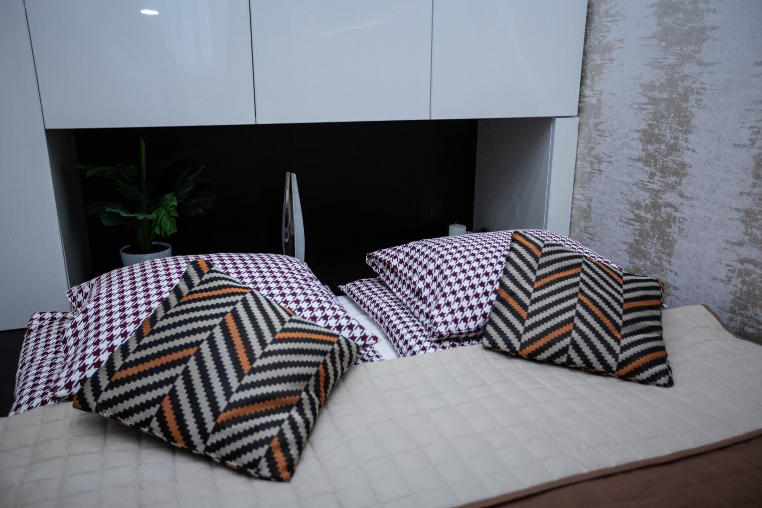 Two-Bedroom Apartment - Photo 13