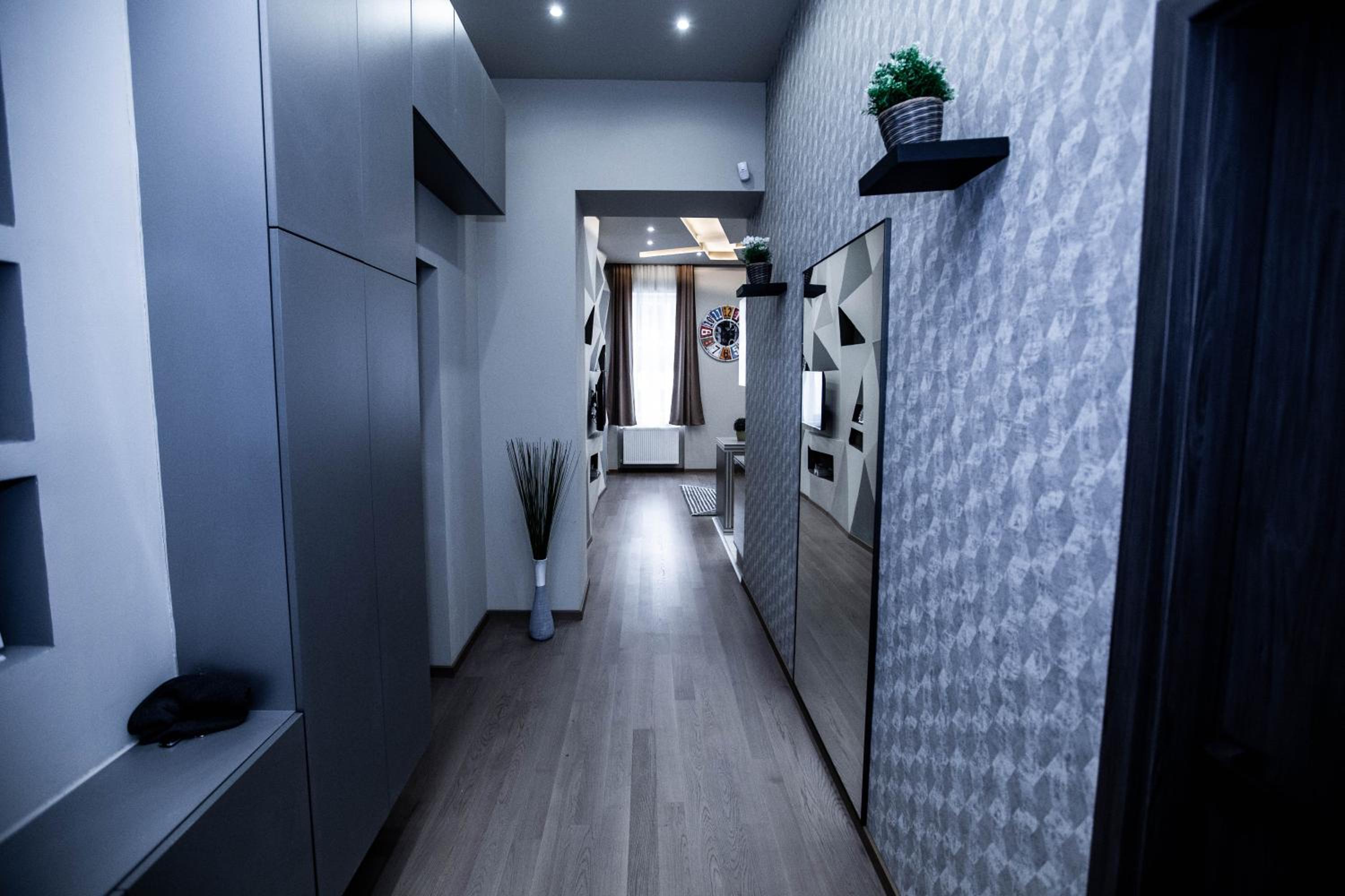 Two-Bedroom Apartment - Photo 27