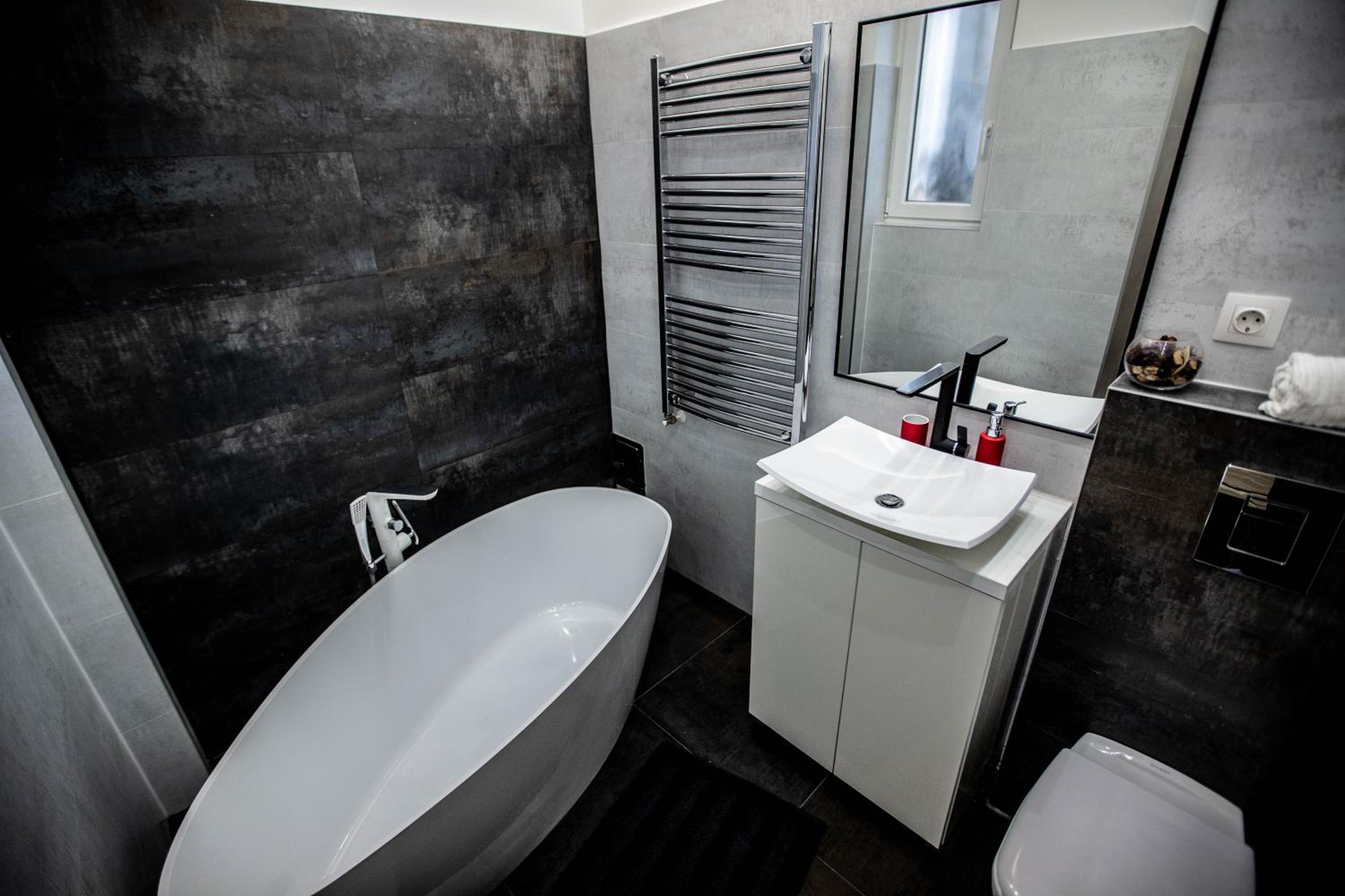 Two-Bedroom Apartment - Photo 28