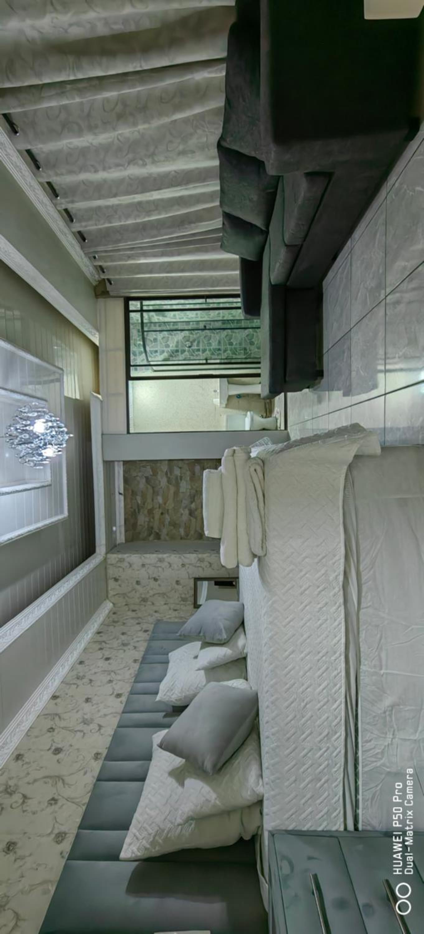 Deluxe King Suite - Photo 1