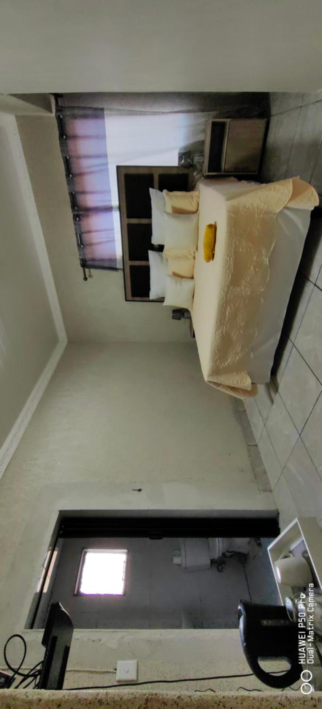 Deluxe Queen Suite - Photo 3