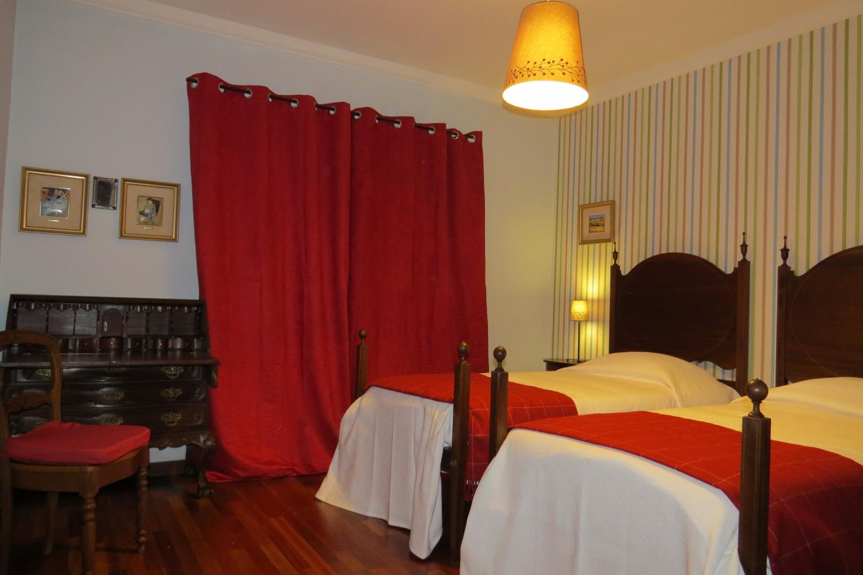 Four-Bedroom House photo 3