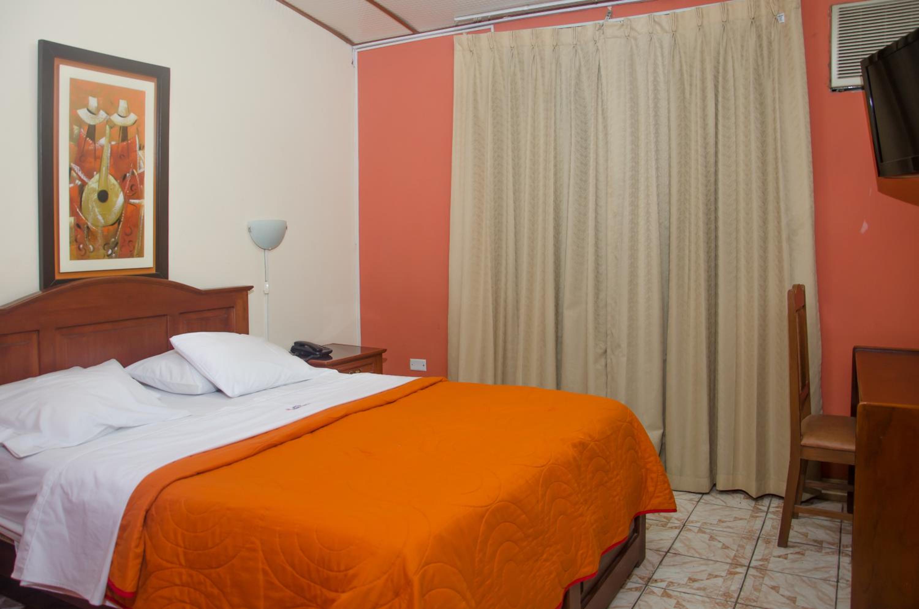 Double Room with Air Conditioning photo 2