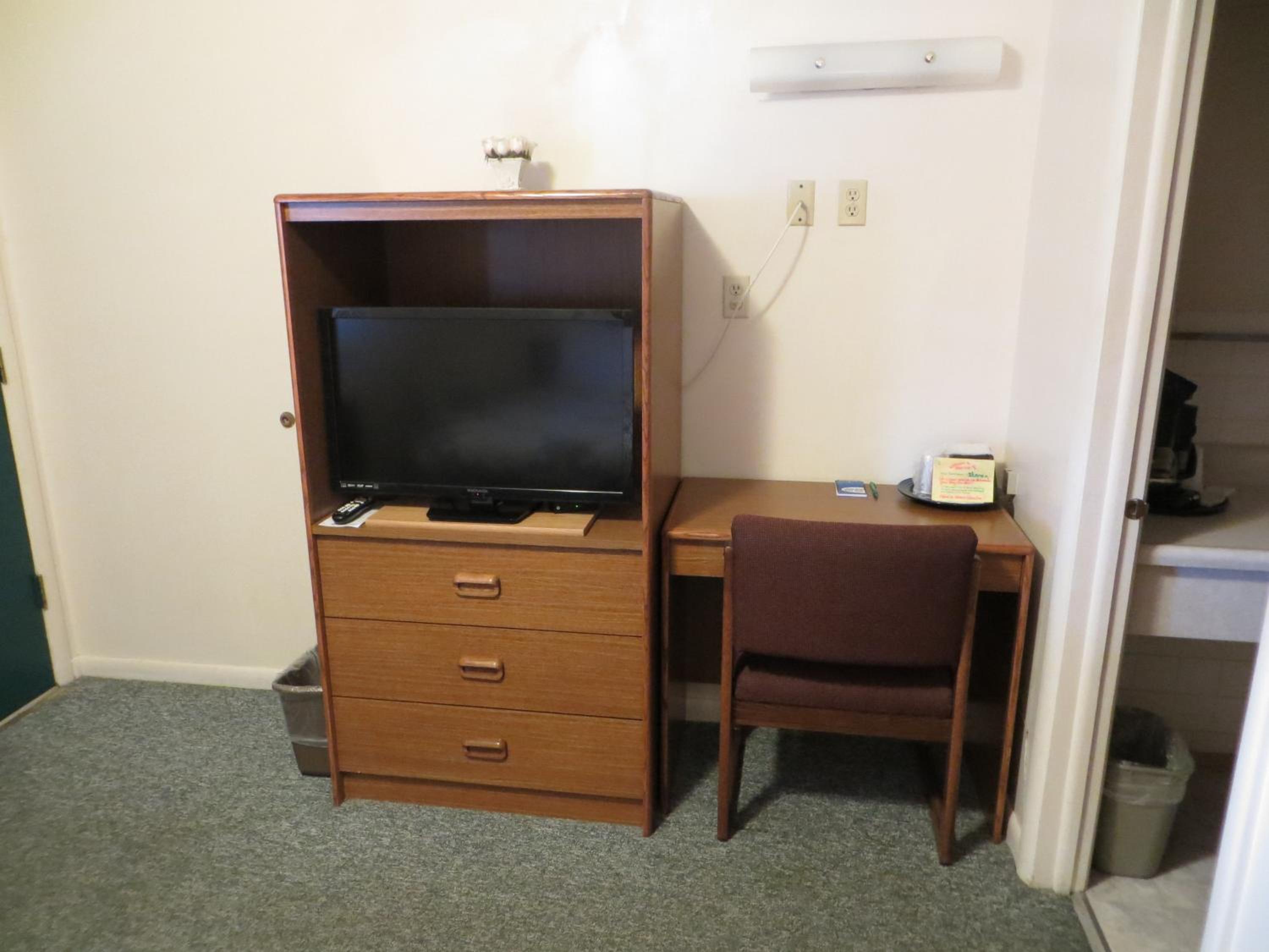 Two-Bedroom Suite photo 2