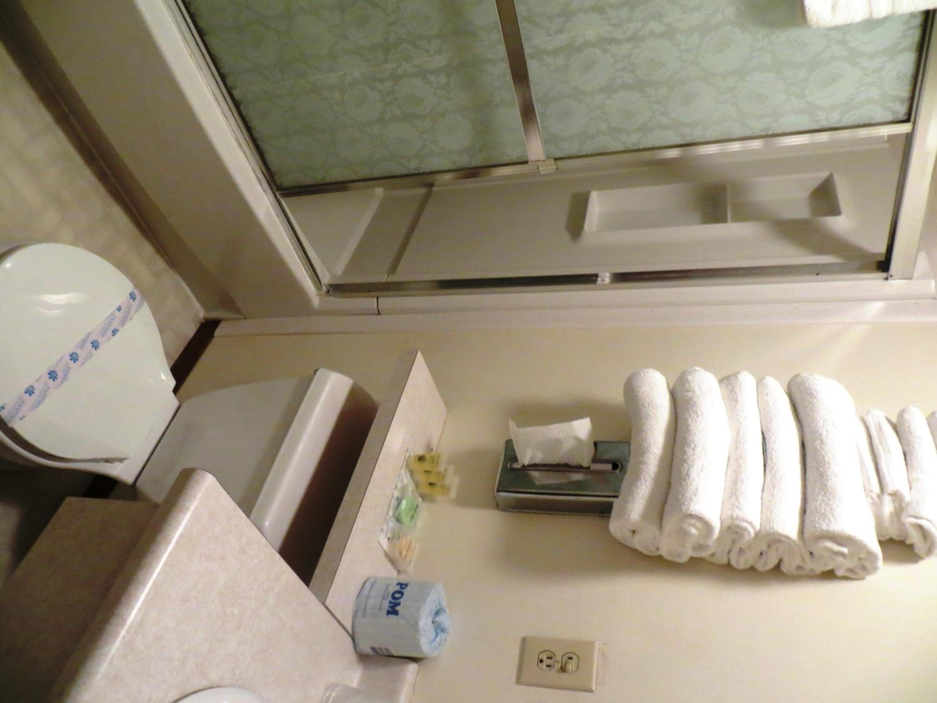 Family Room photo 3