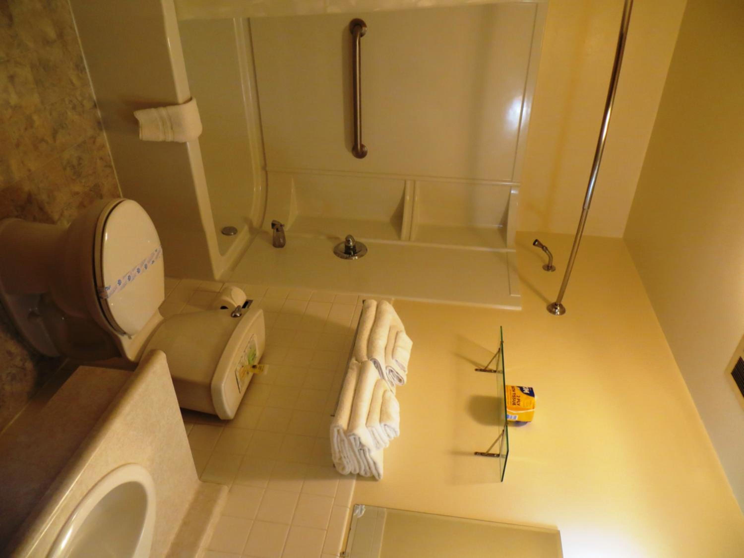 Queen Room photo 3