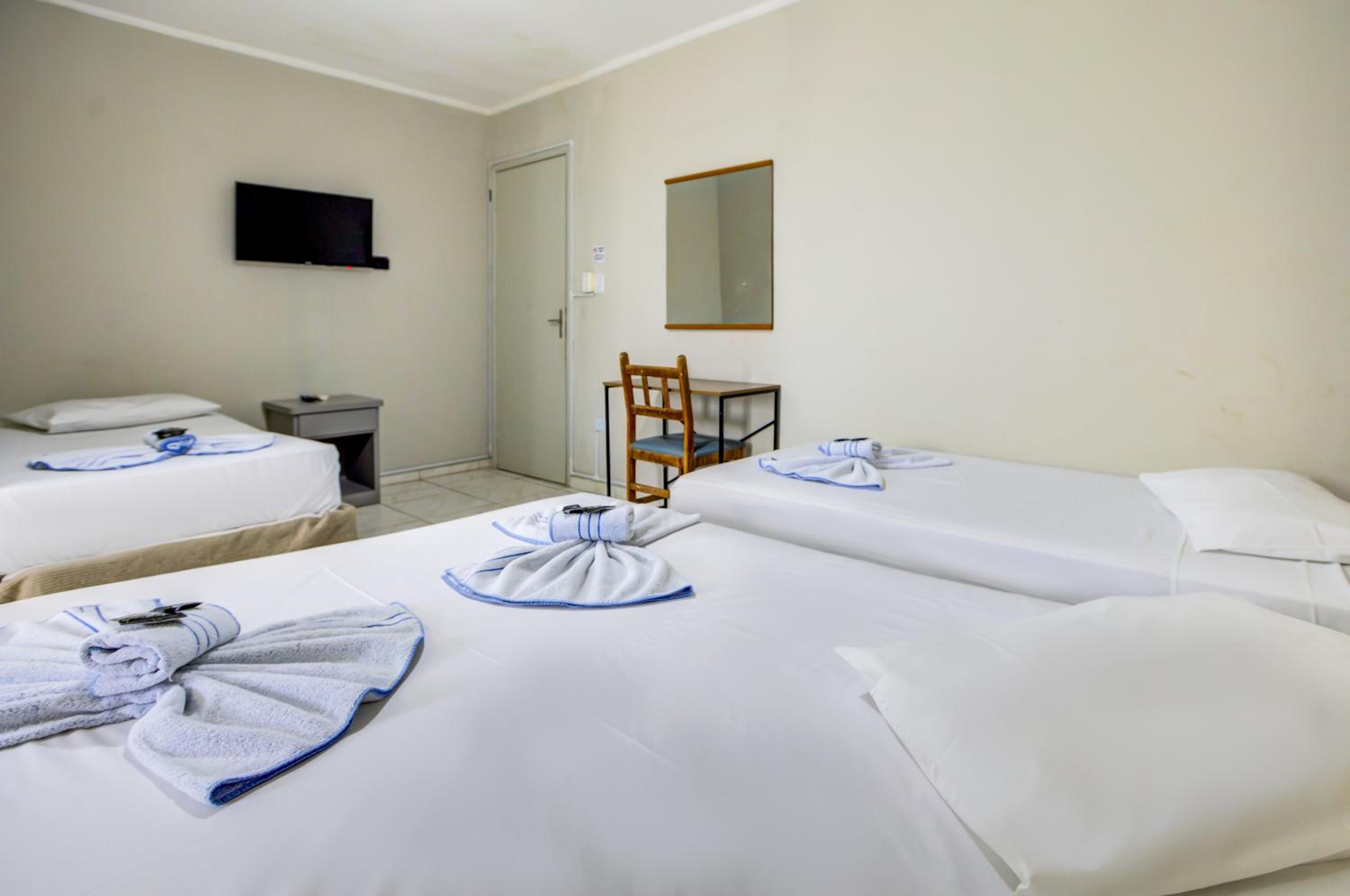 Deluxe Family Room, photo 6
