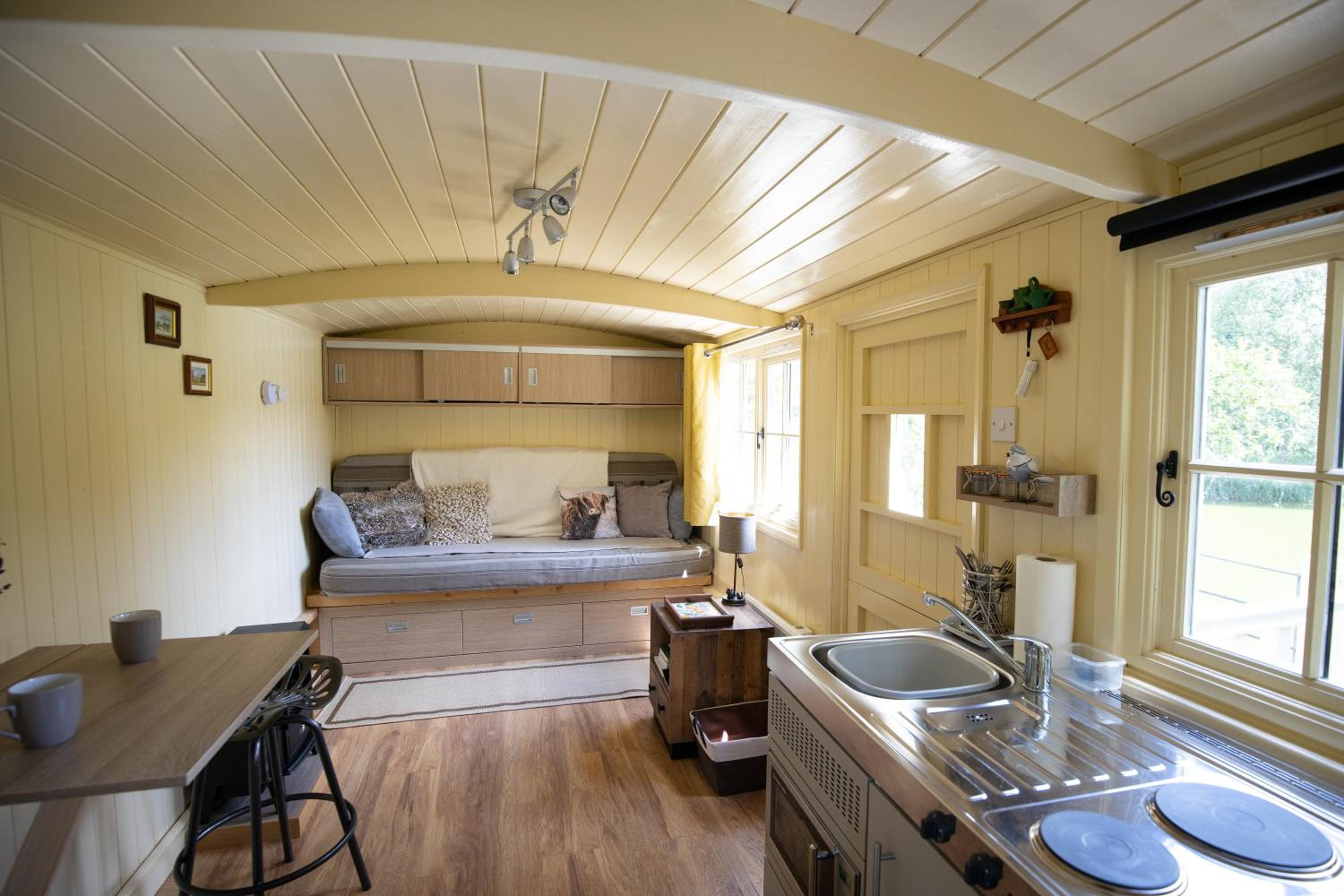 Shepherds Hut photo 1