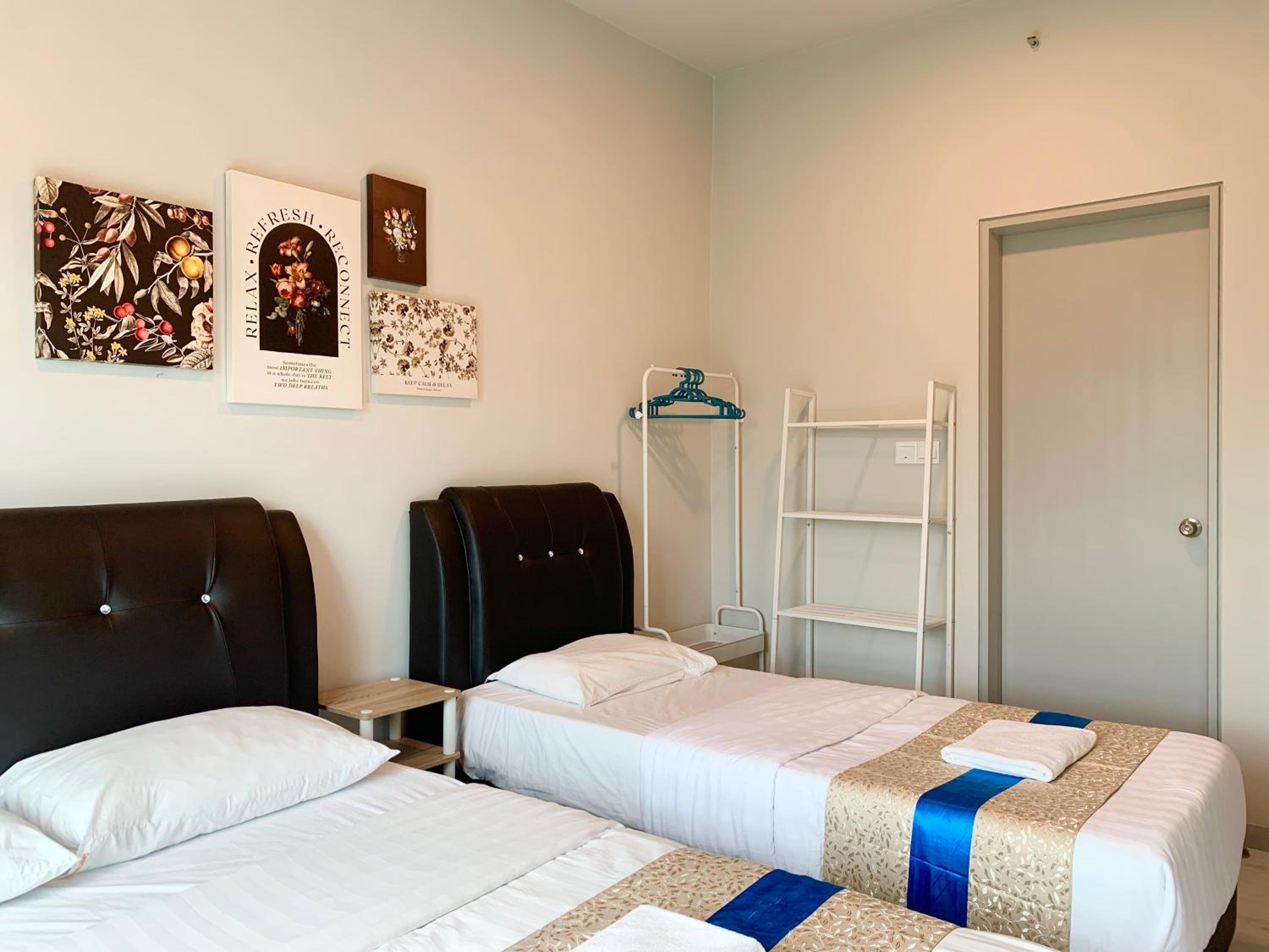 Two-Bedroom Apartment - Photo 4