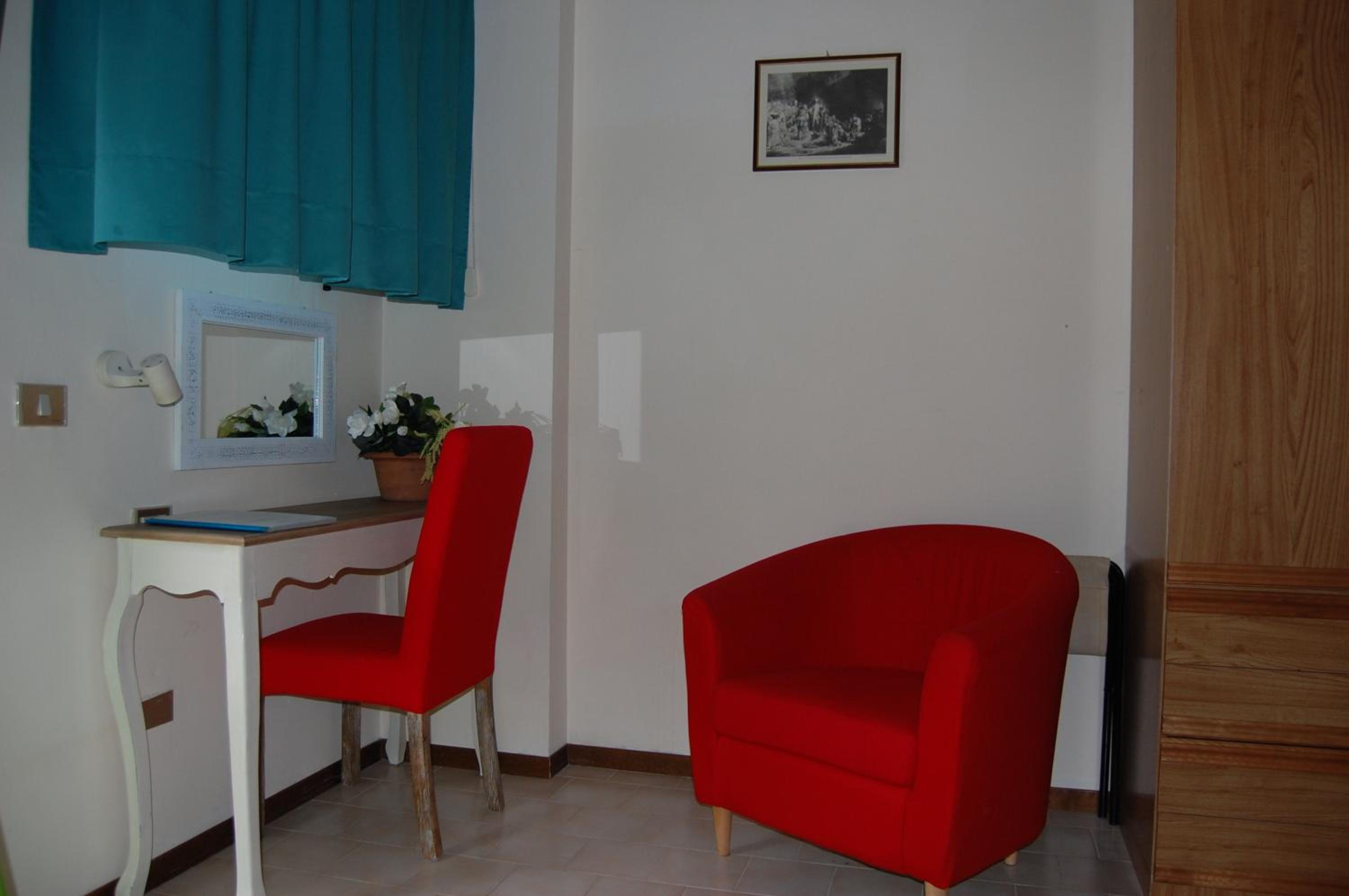 Single Room photo 3