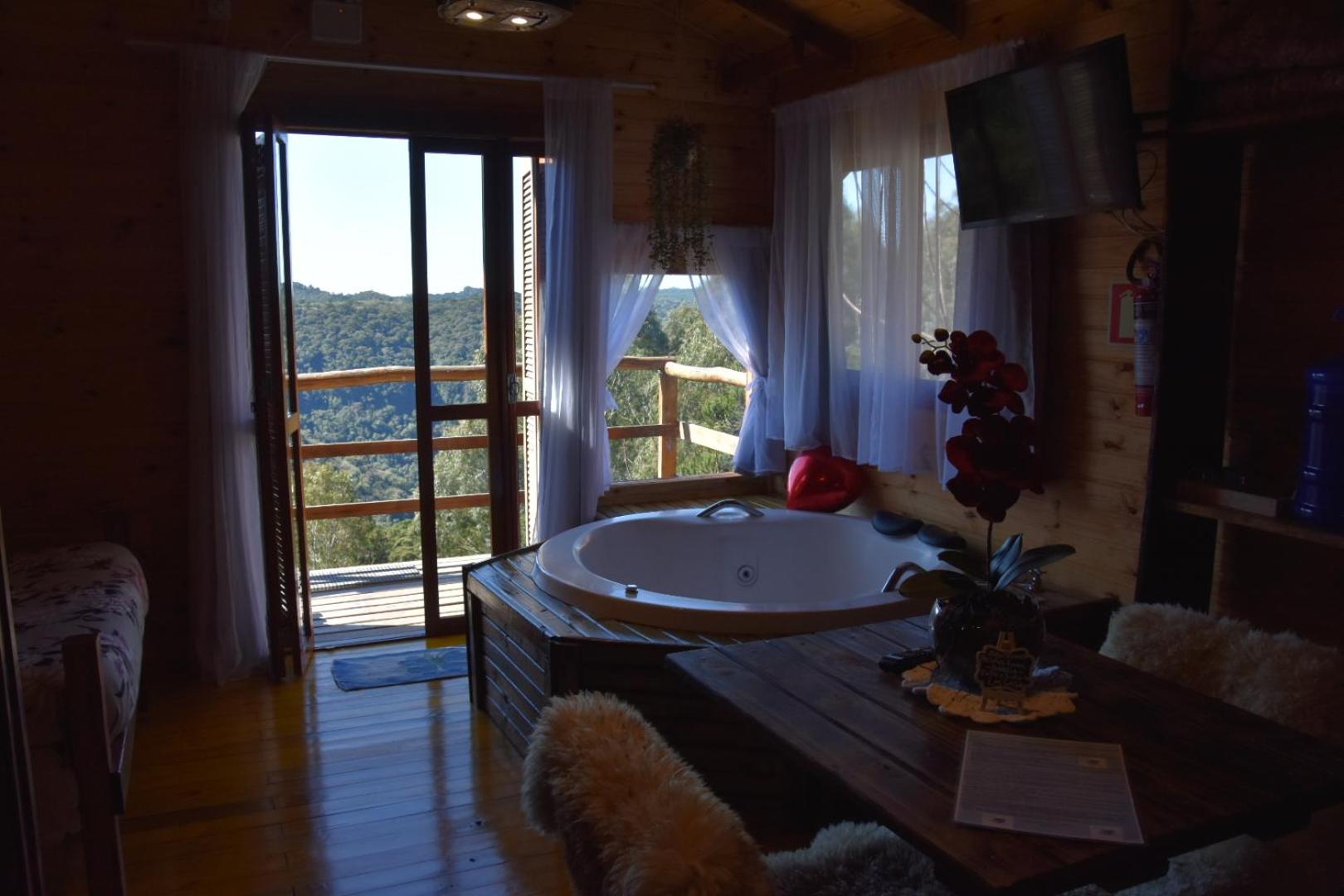 Deluxe Double Room - Photo 35