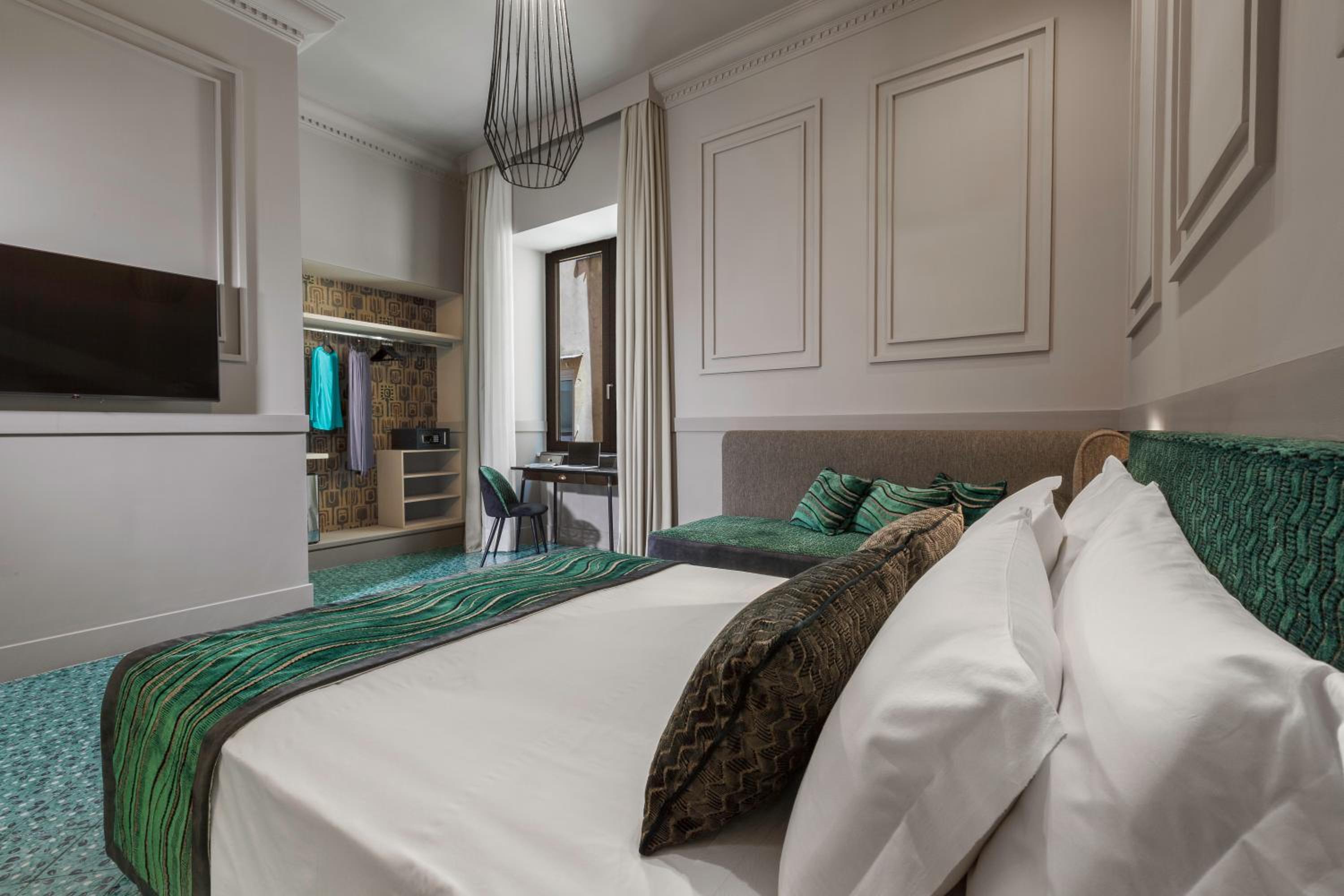 Classic Double Room