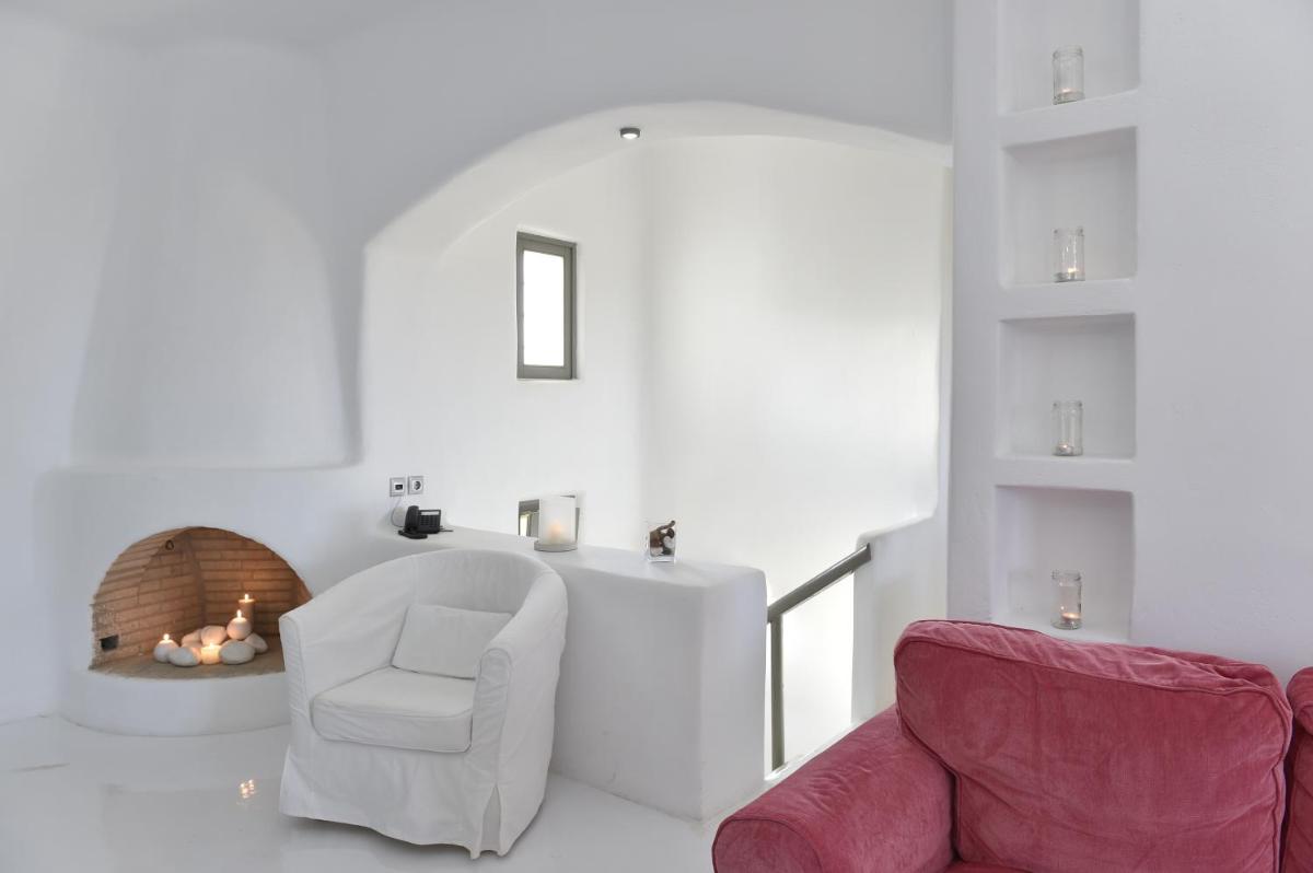 Three-Bedroom Villa (6 Adults) with Private Pool photo 3