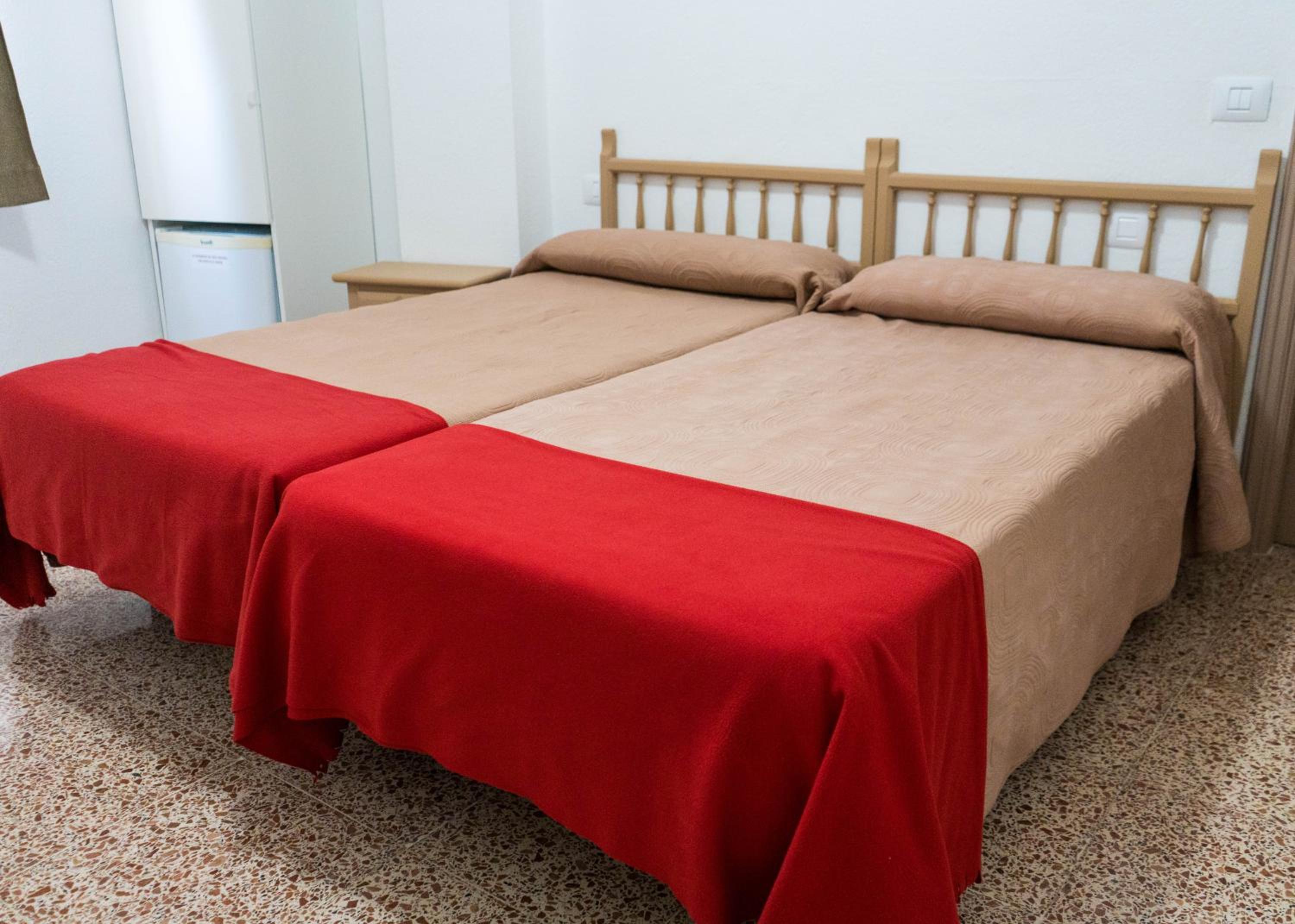 Double or Twin Room with Sea View