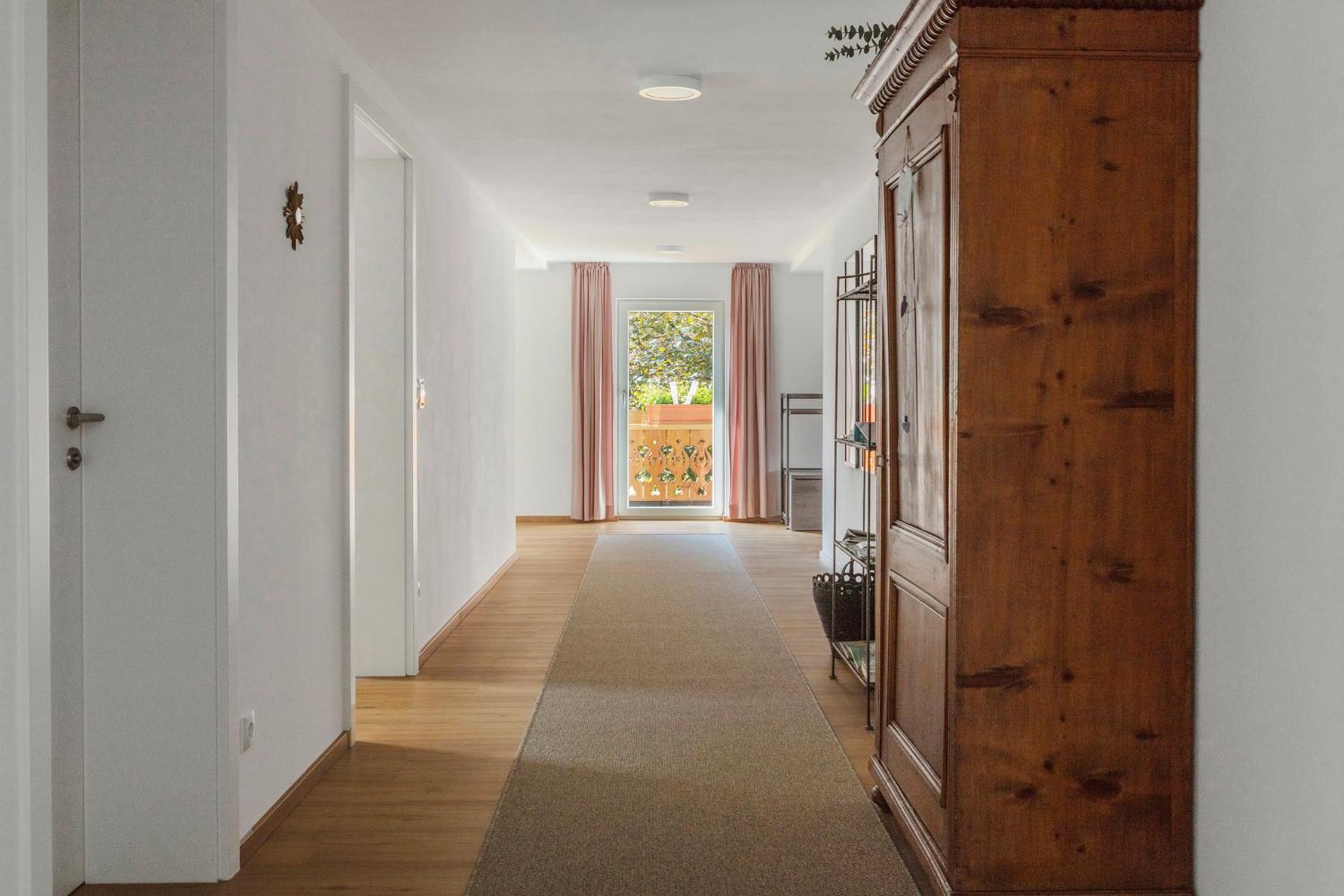 Apartment with Mountain View photo 1