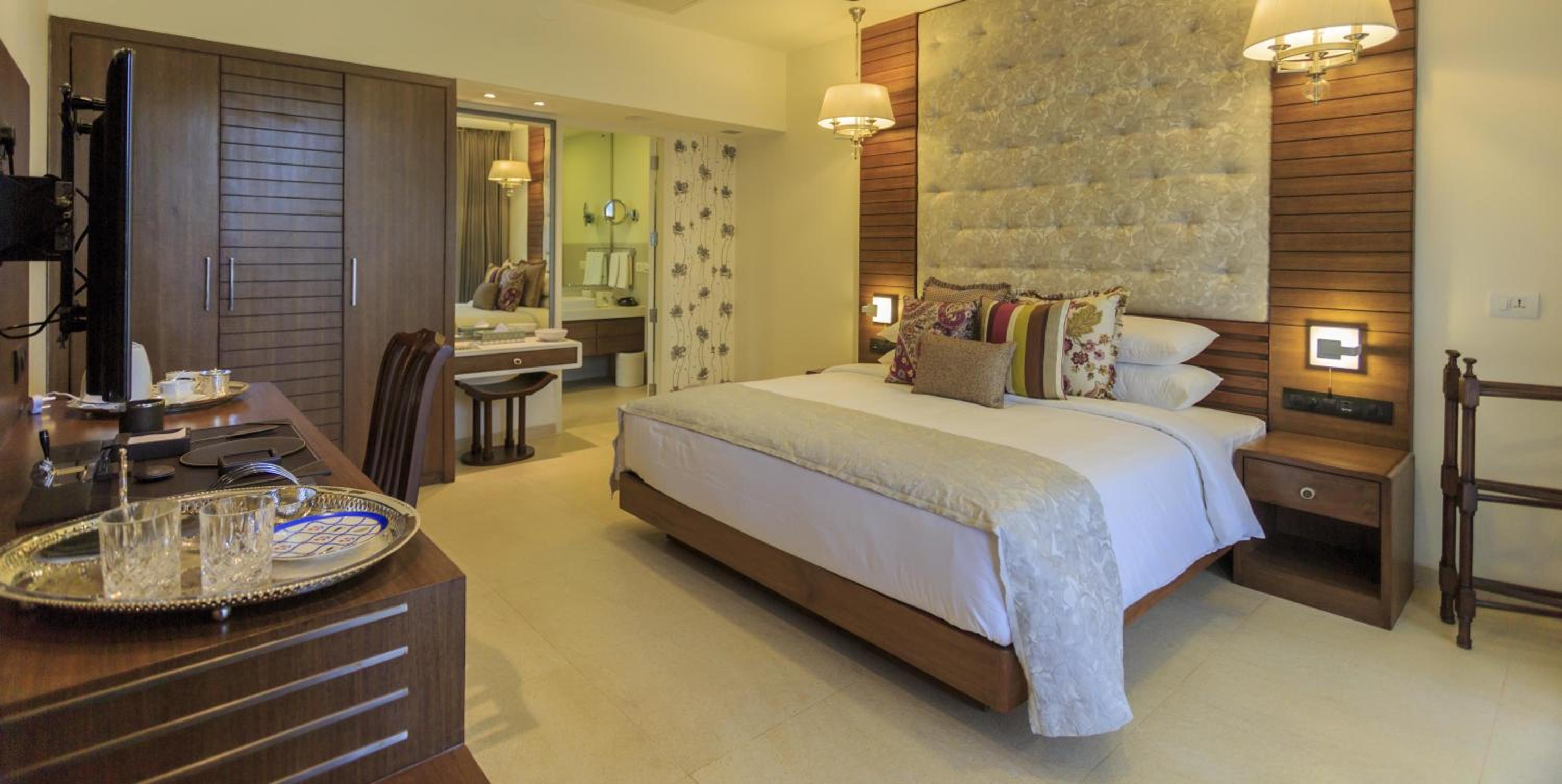 Riverside Room photo 3