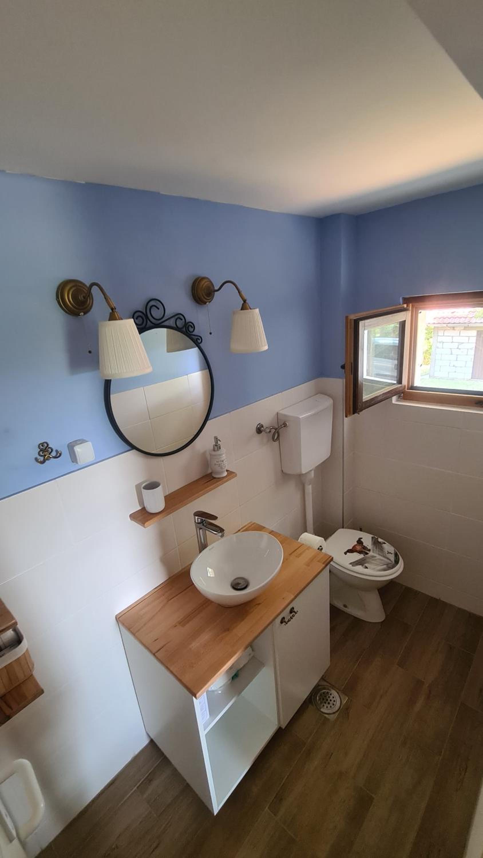 One-Bedroom House photo 2