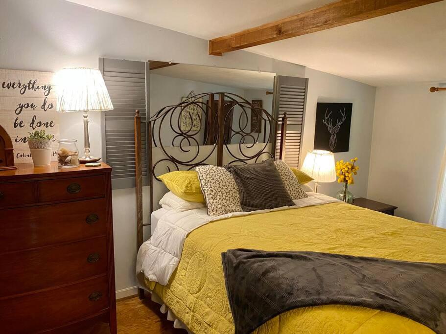 Two-Bedroom House photo 3