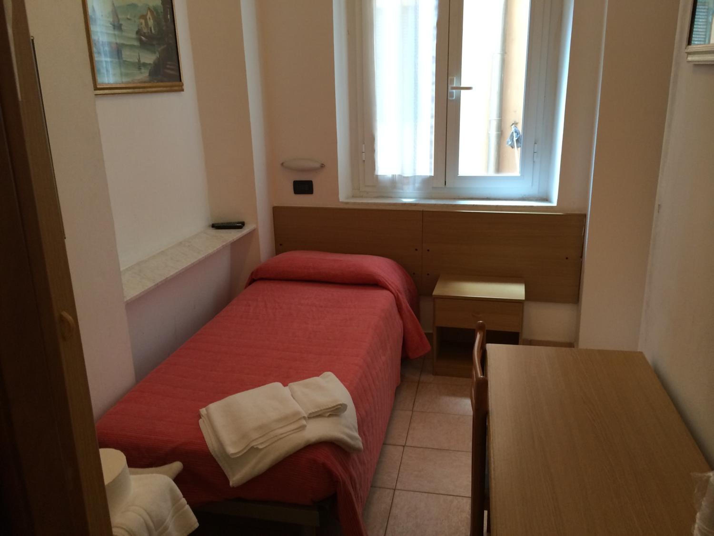 Single Room photo 1