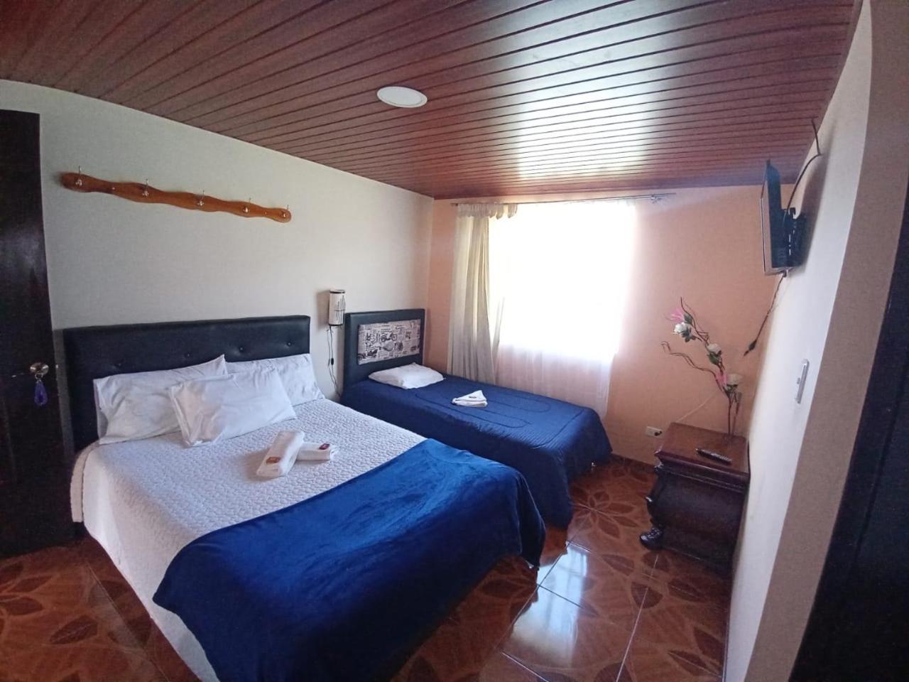 Twin Room with Private Bathroom photo 1