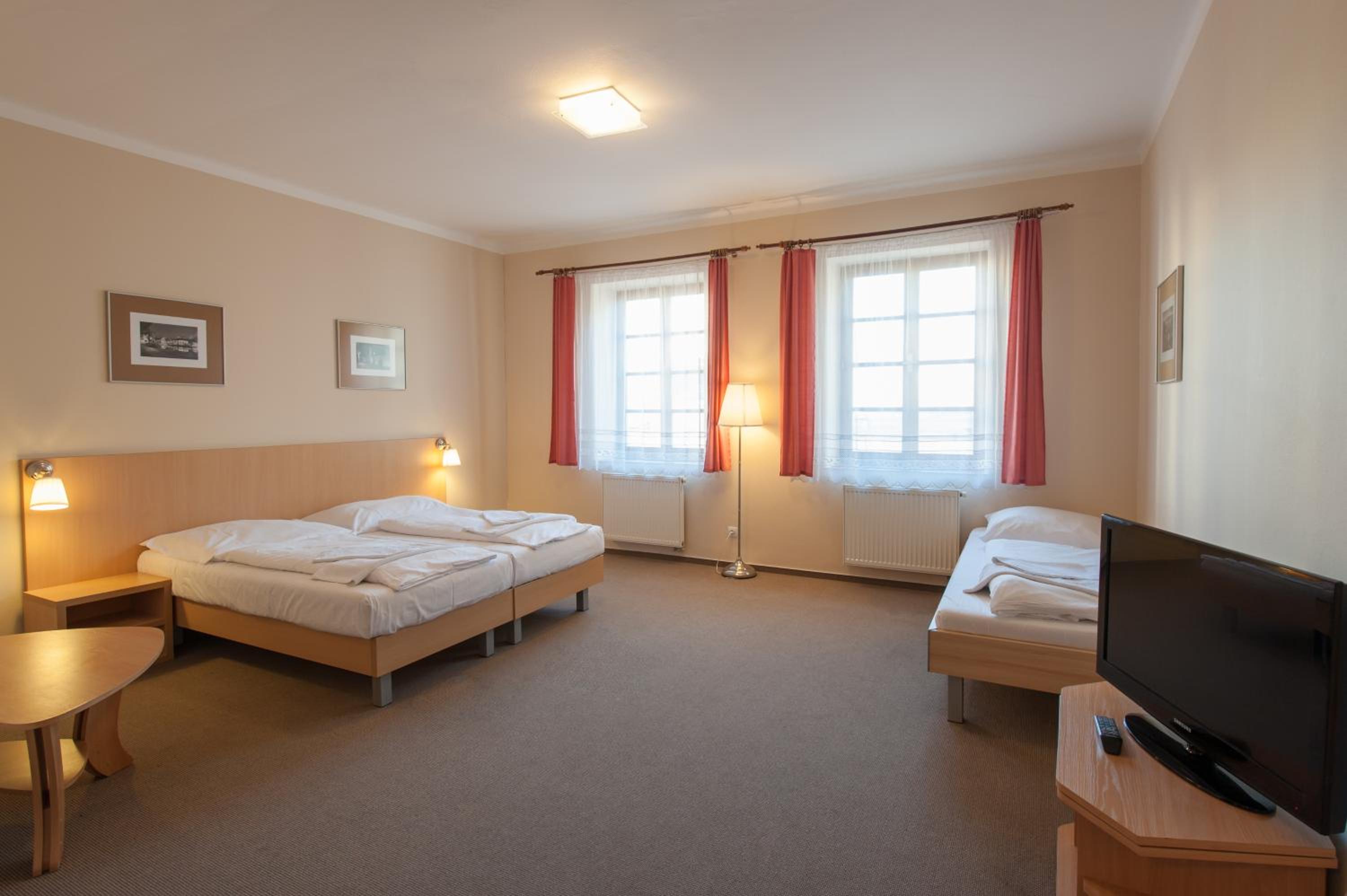 Triple Room