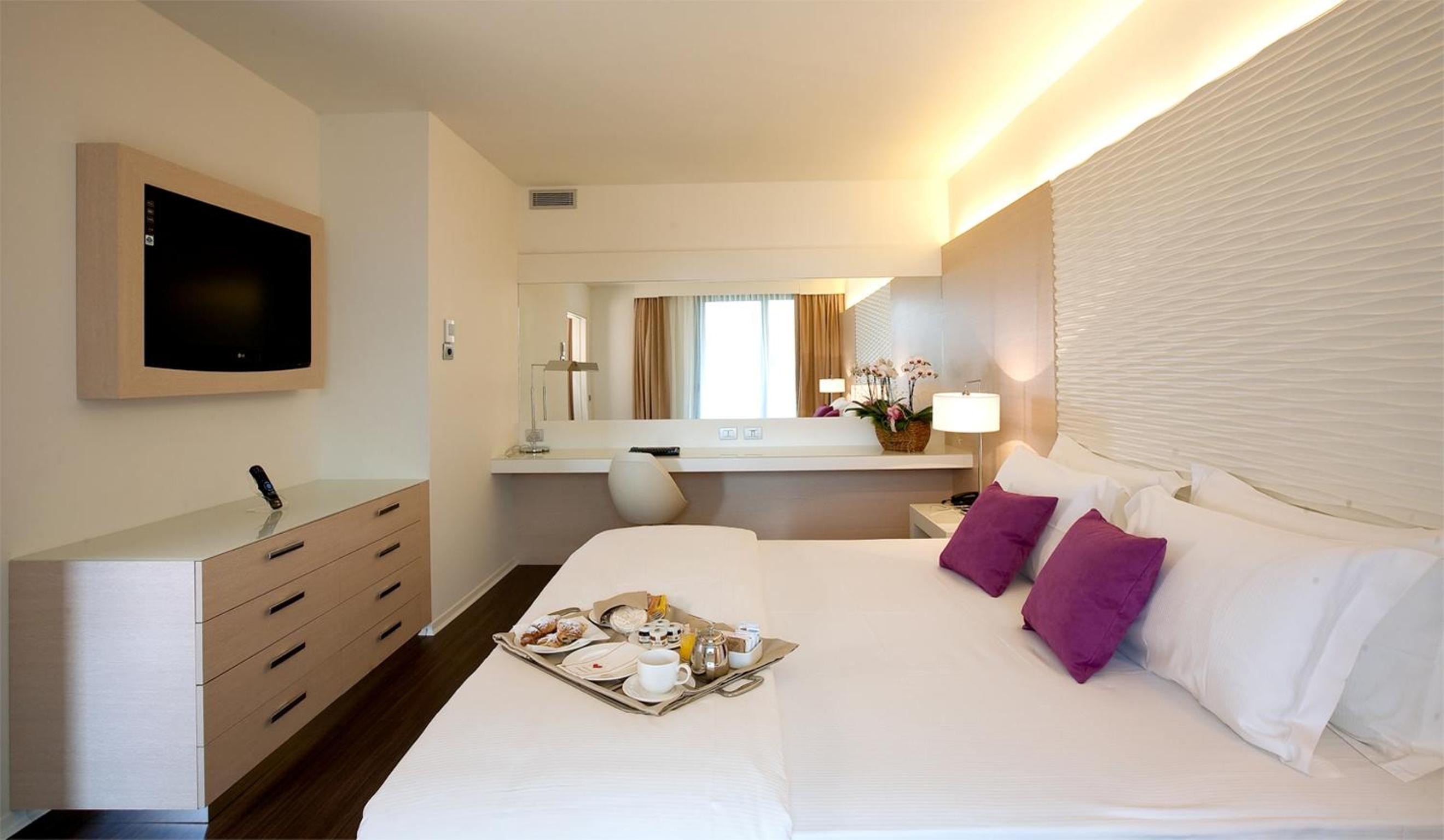 Standard Double Room with Side Sea View