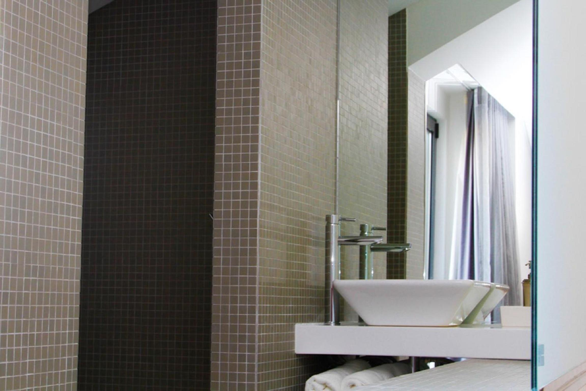 Deluxe Suite - Photo 5