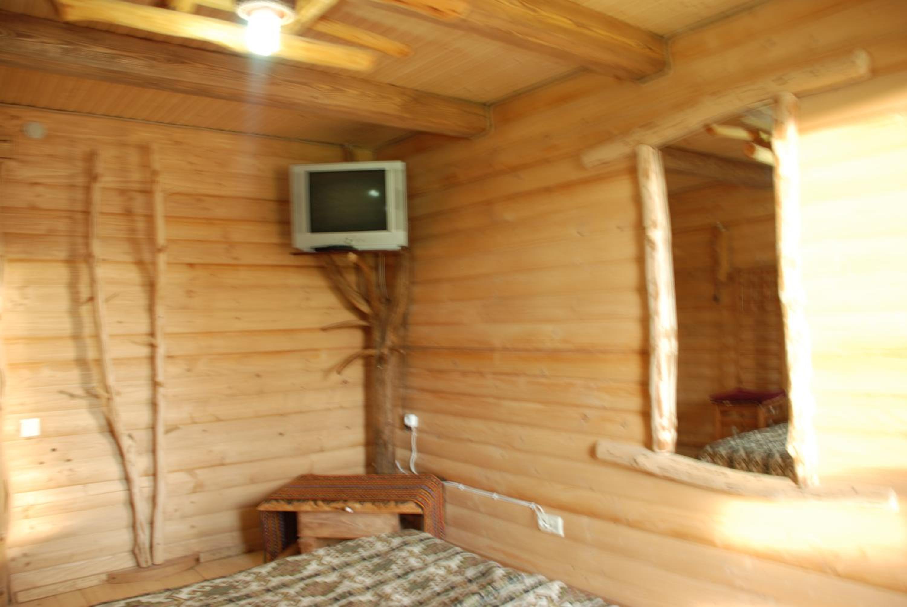 Deluxe Double Room with Shower photo 3