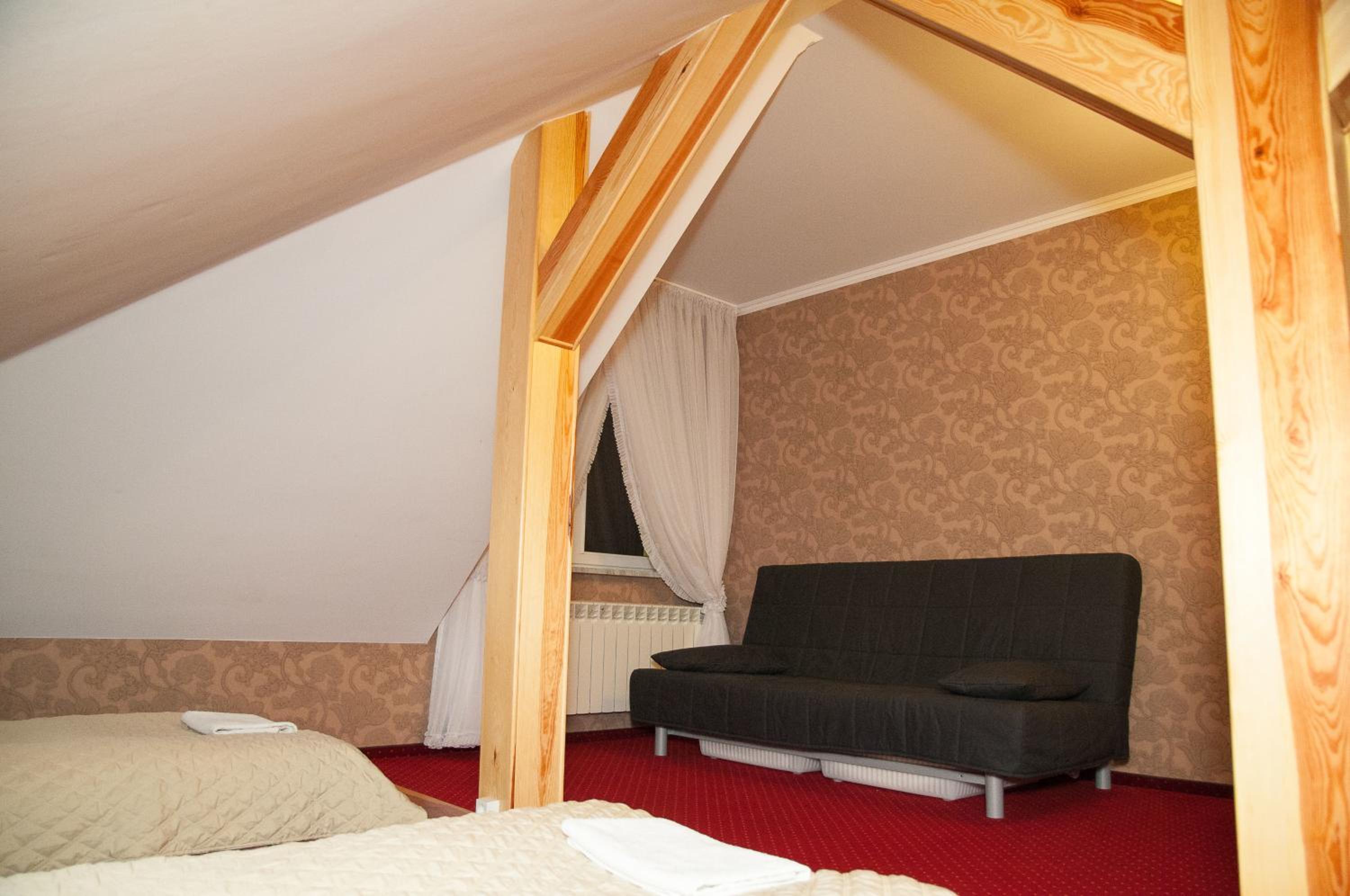 Quadruple Room - Photo 13