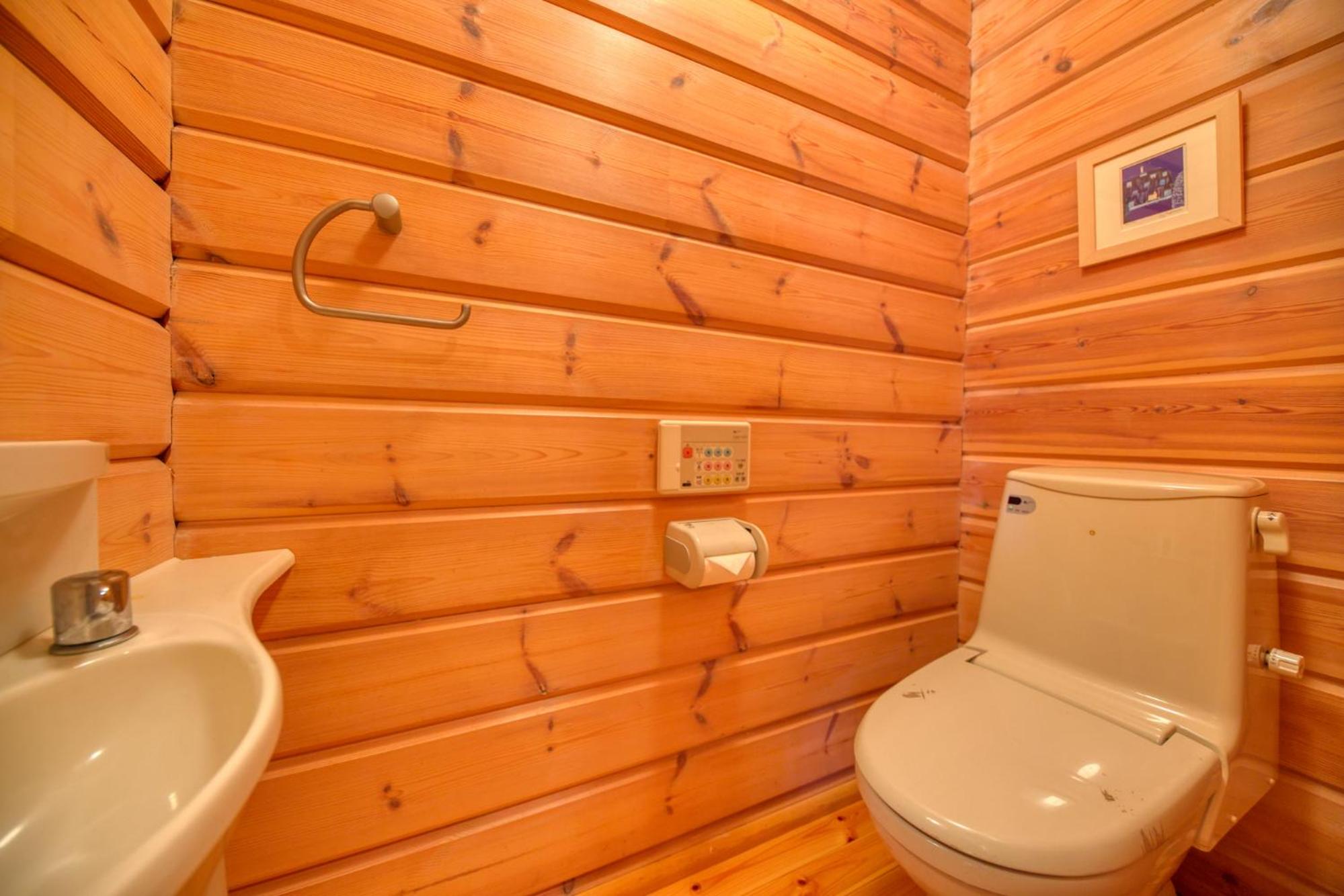 Two-Bedroom Villa - Photo 27