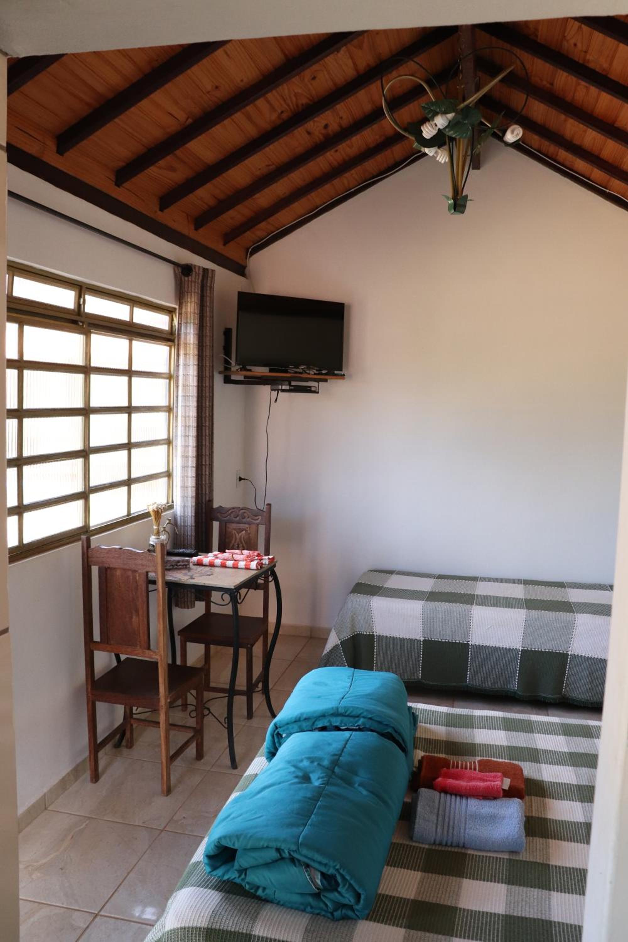 Quadruple Room with Mountain View - Photo 3