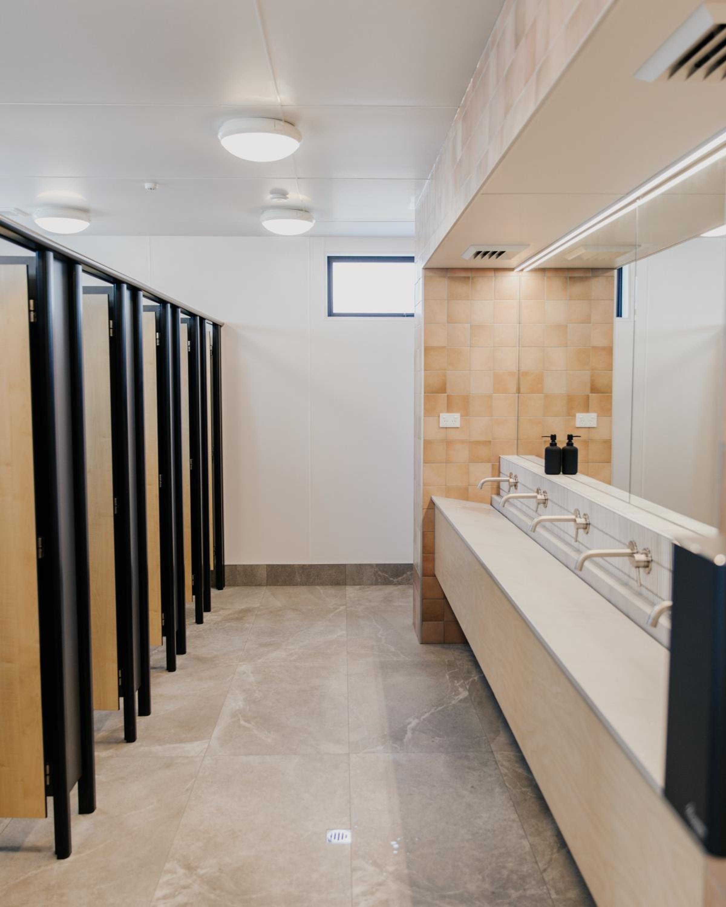 Cabin with Communal Bathroom (Sleeps 3) - Photo 3