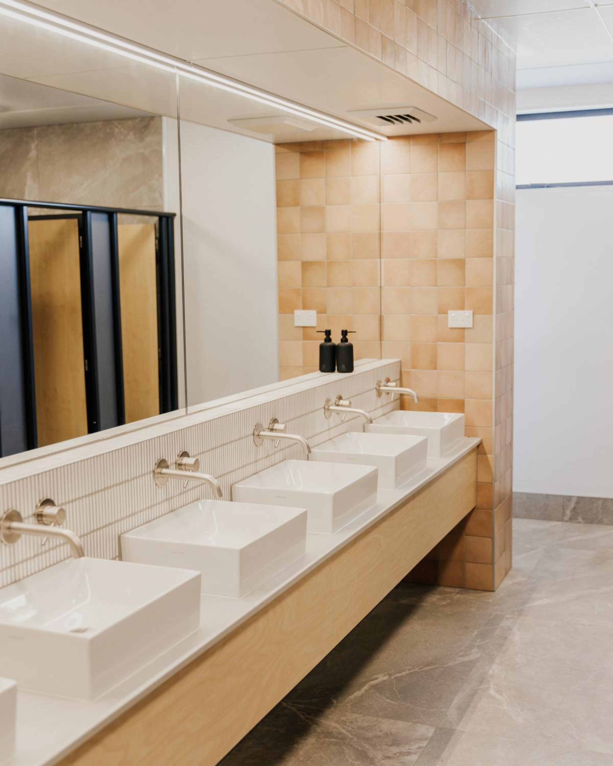 Cabin with Communal Bathroom (Sleeps 3) - Photo 2