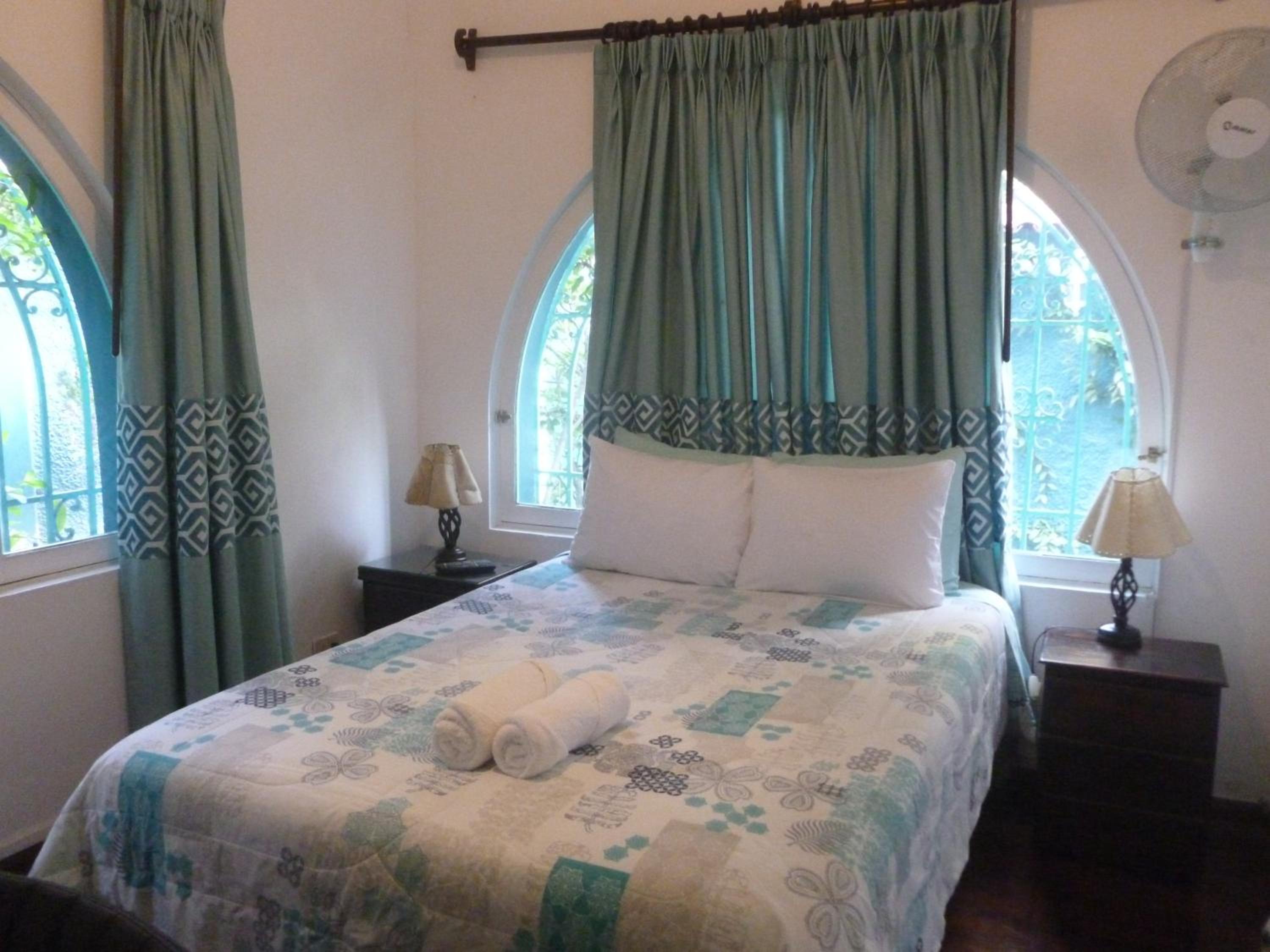 Small Double Room with Garden View photo 2