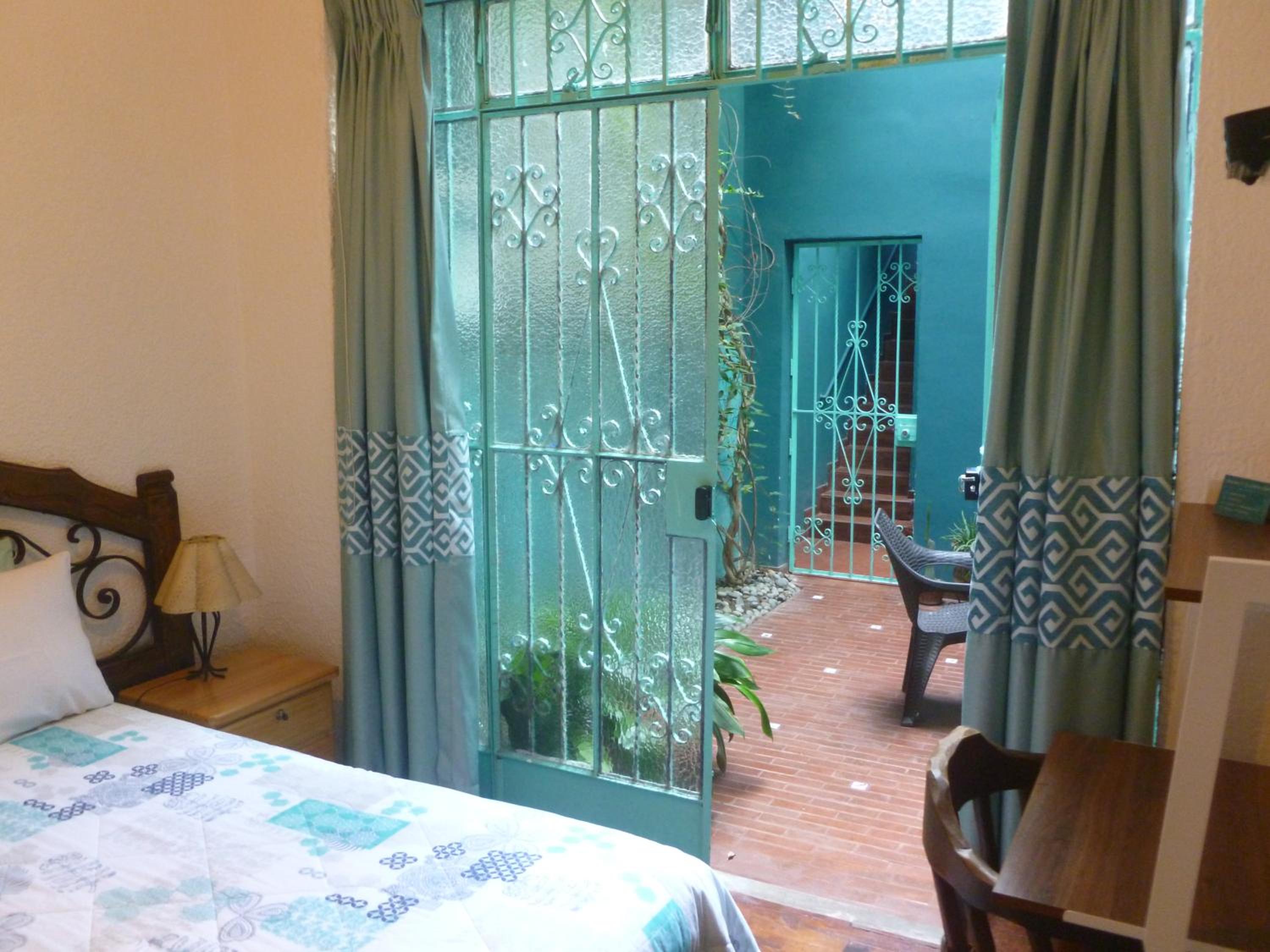 Small Double Room with Private Little Patio photo 2