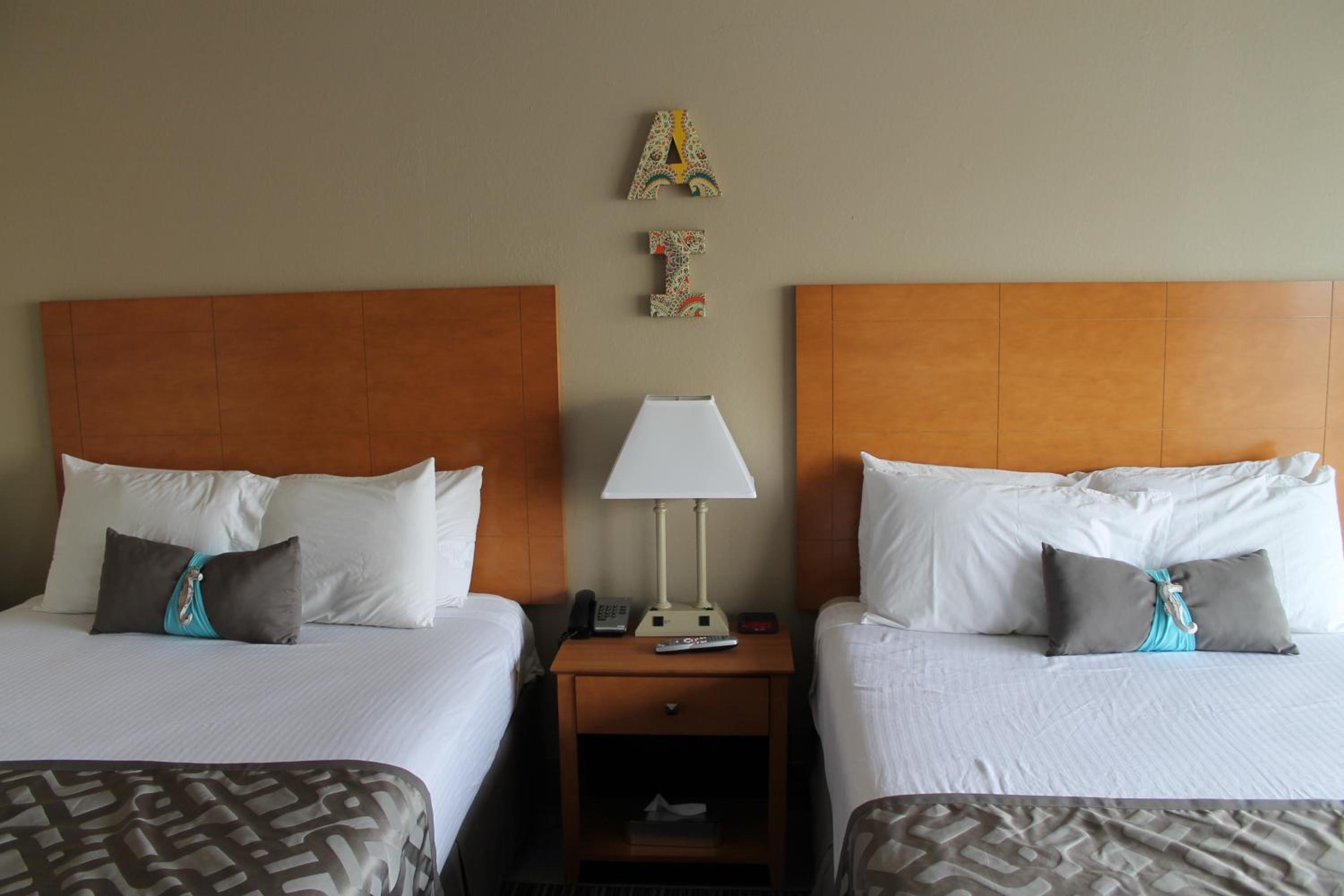 Deluxe Queen Room with Two Queen Beds "Near Ocean"  - Photo 3