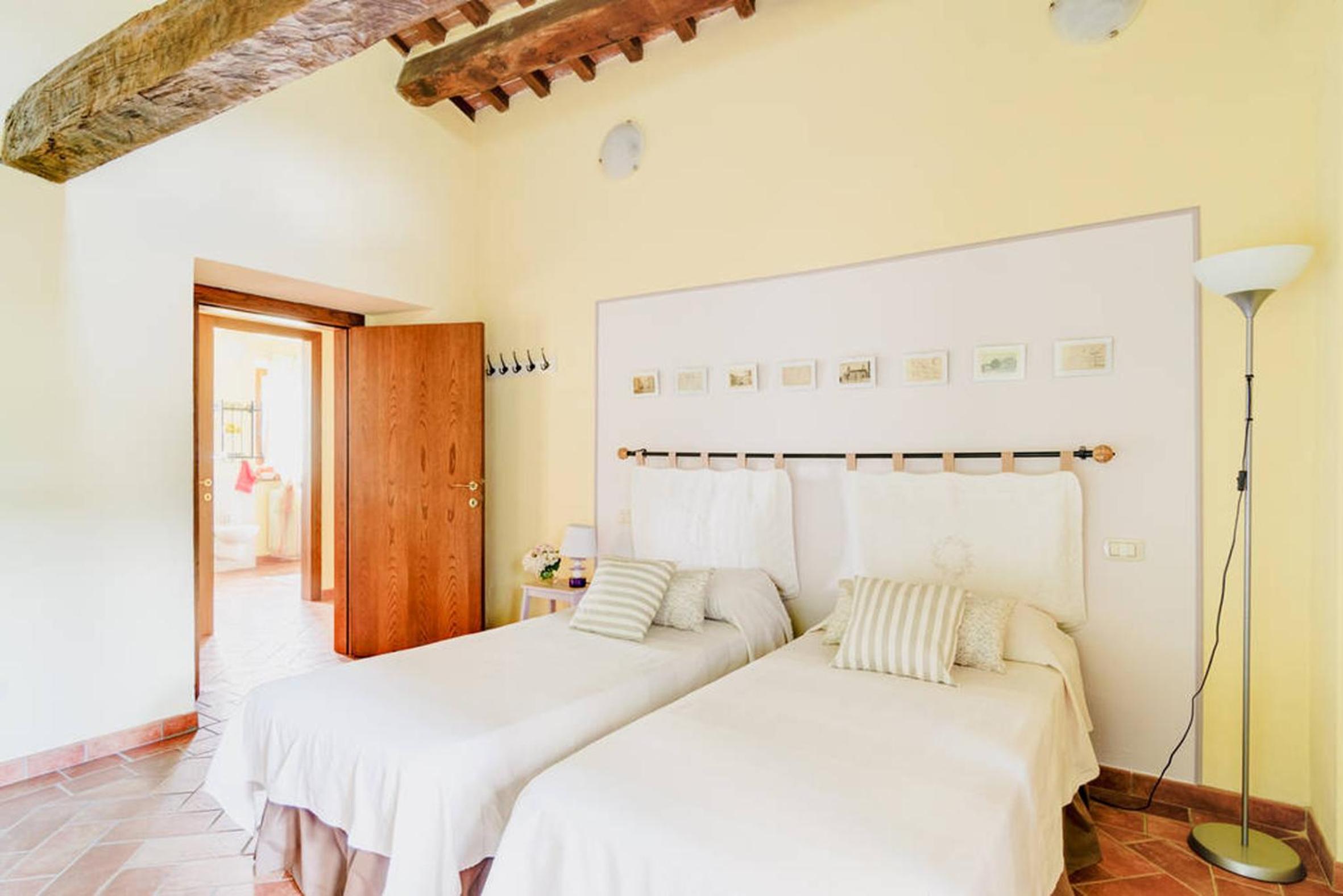 Two-Bedroom Apartment with Garden View photo 1