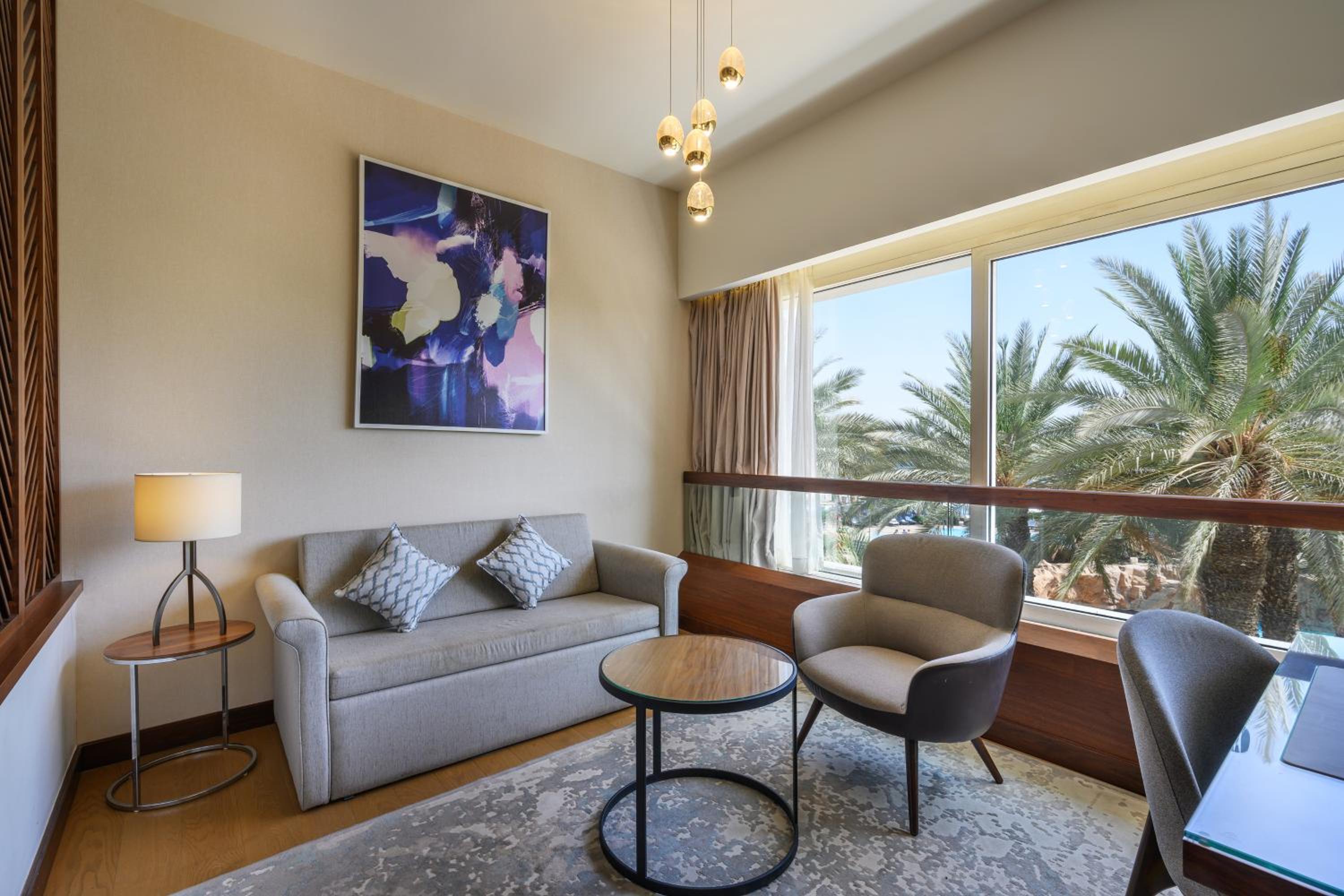 Family Room (2 Adults + 2 Children) - Photo 7