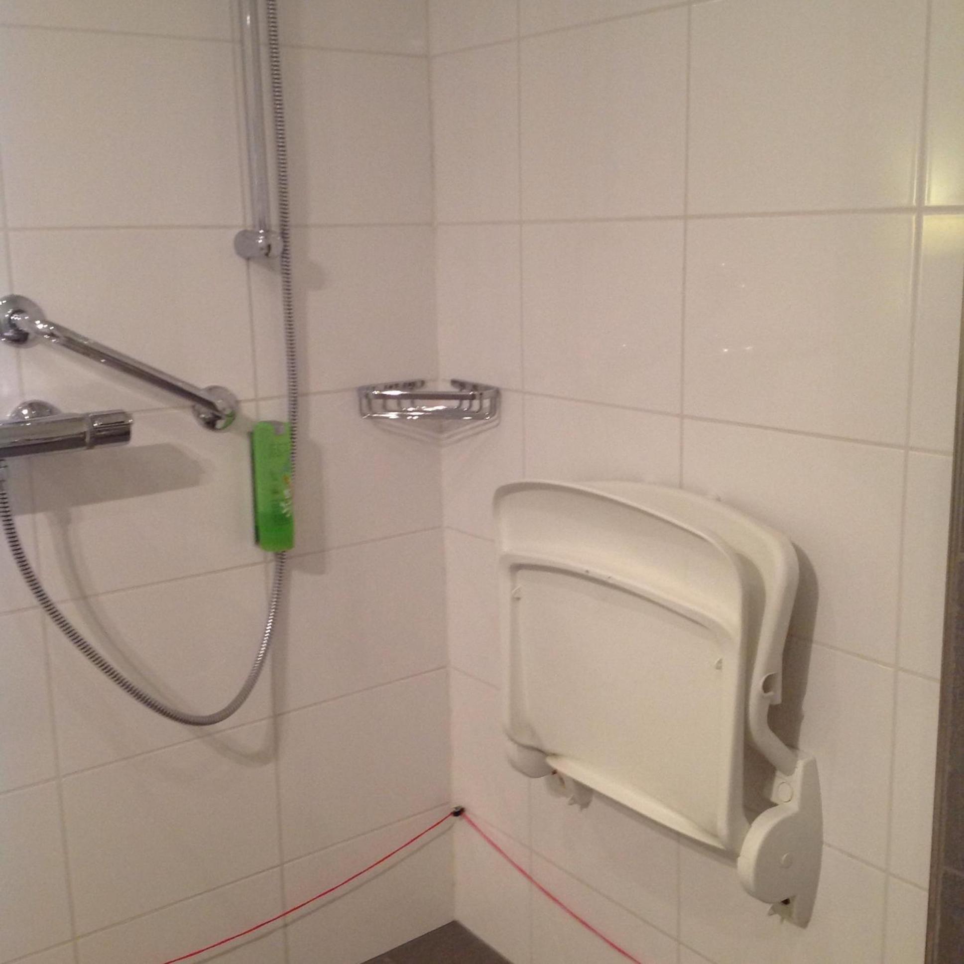Double Room - Disability Access photo 3