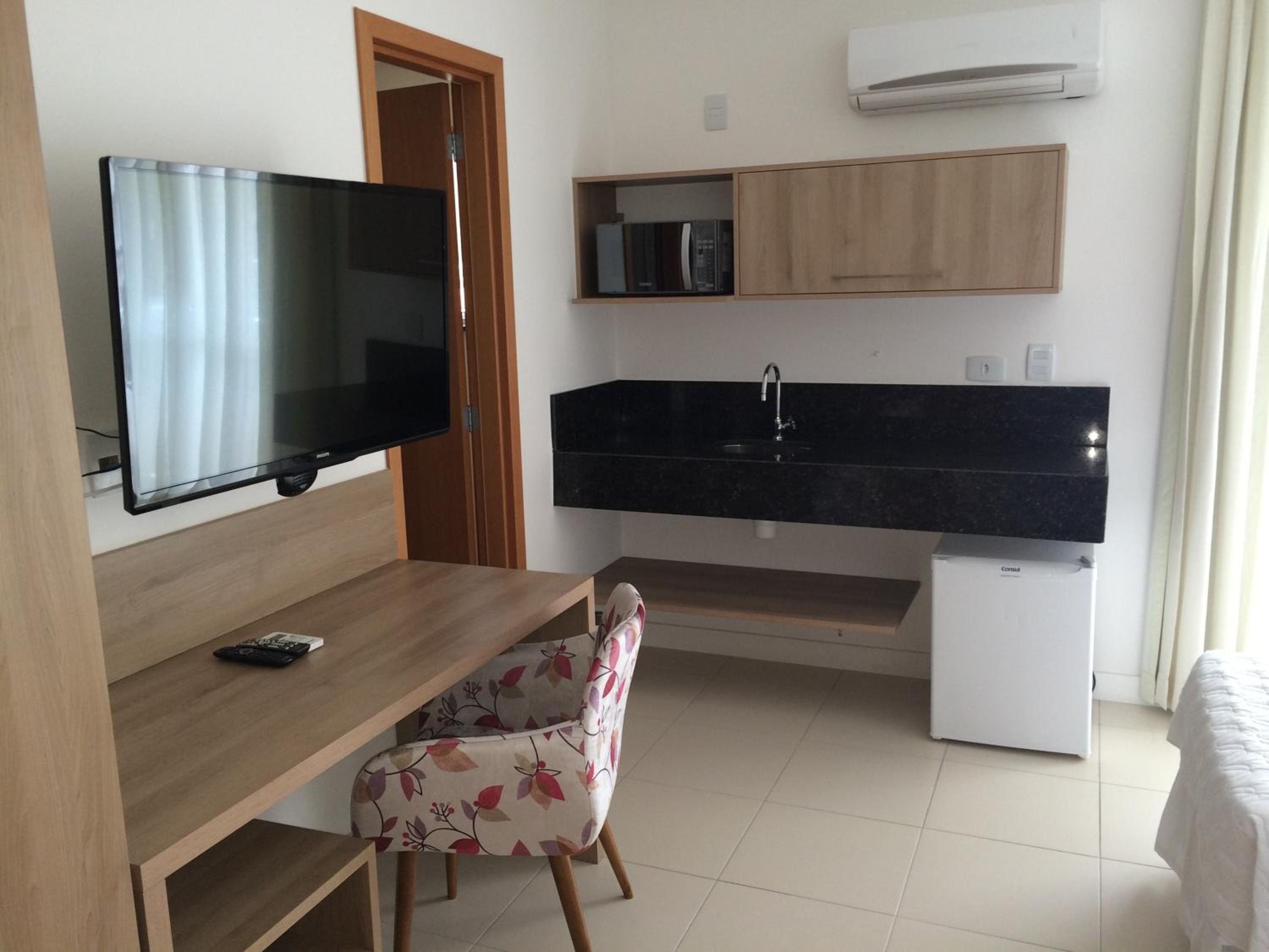 Two-Bedroom Apartment with Double and Twin Beds photo 2