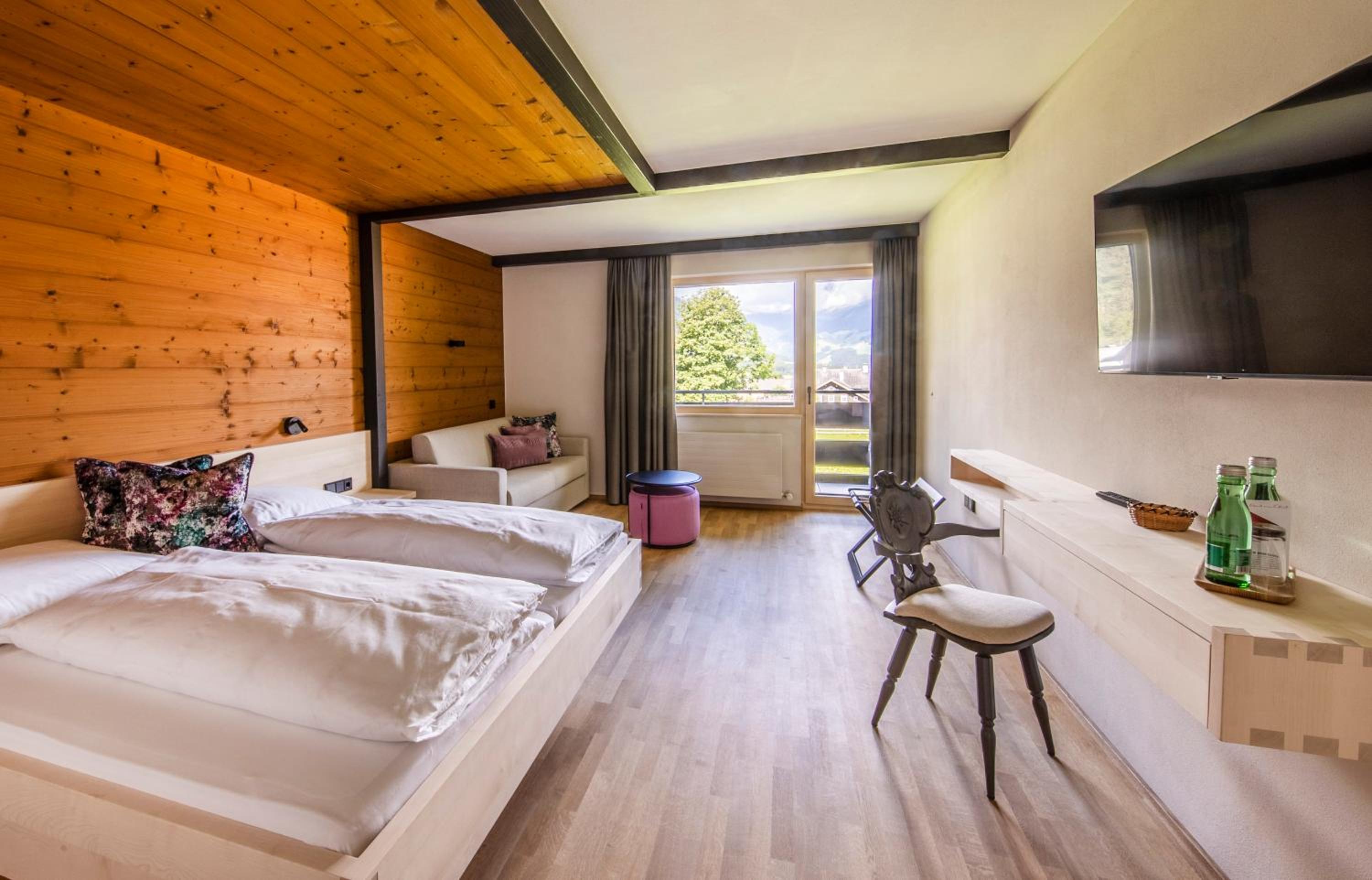 Suite with Balcony - Photo 1