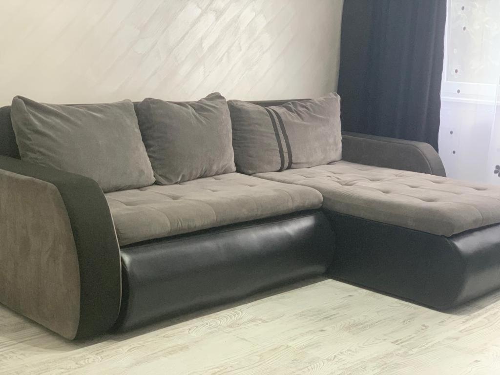 One-Bedroom Apartment - Photo 3