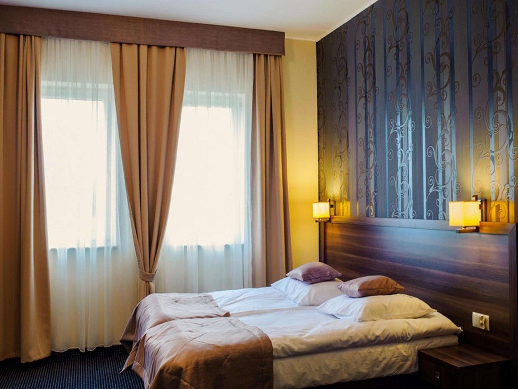 Standard Twin Room - Photo 1
