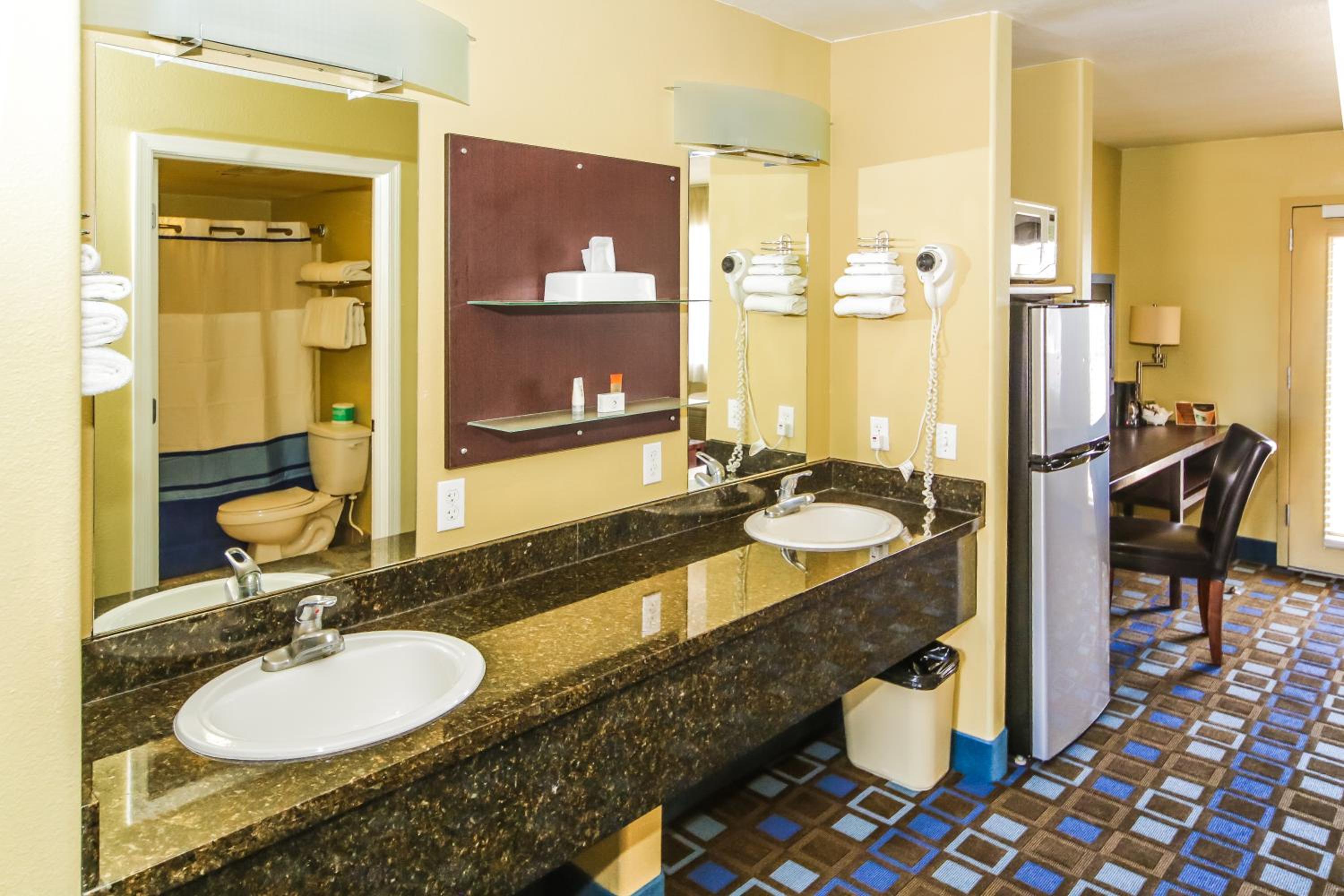 Beach Suite 2 Queen Upper Level - Photo 6