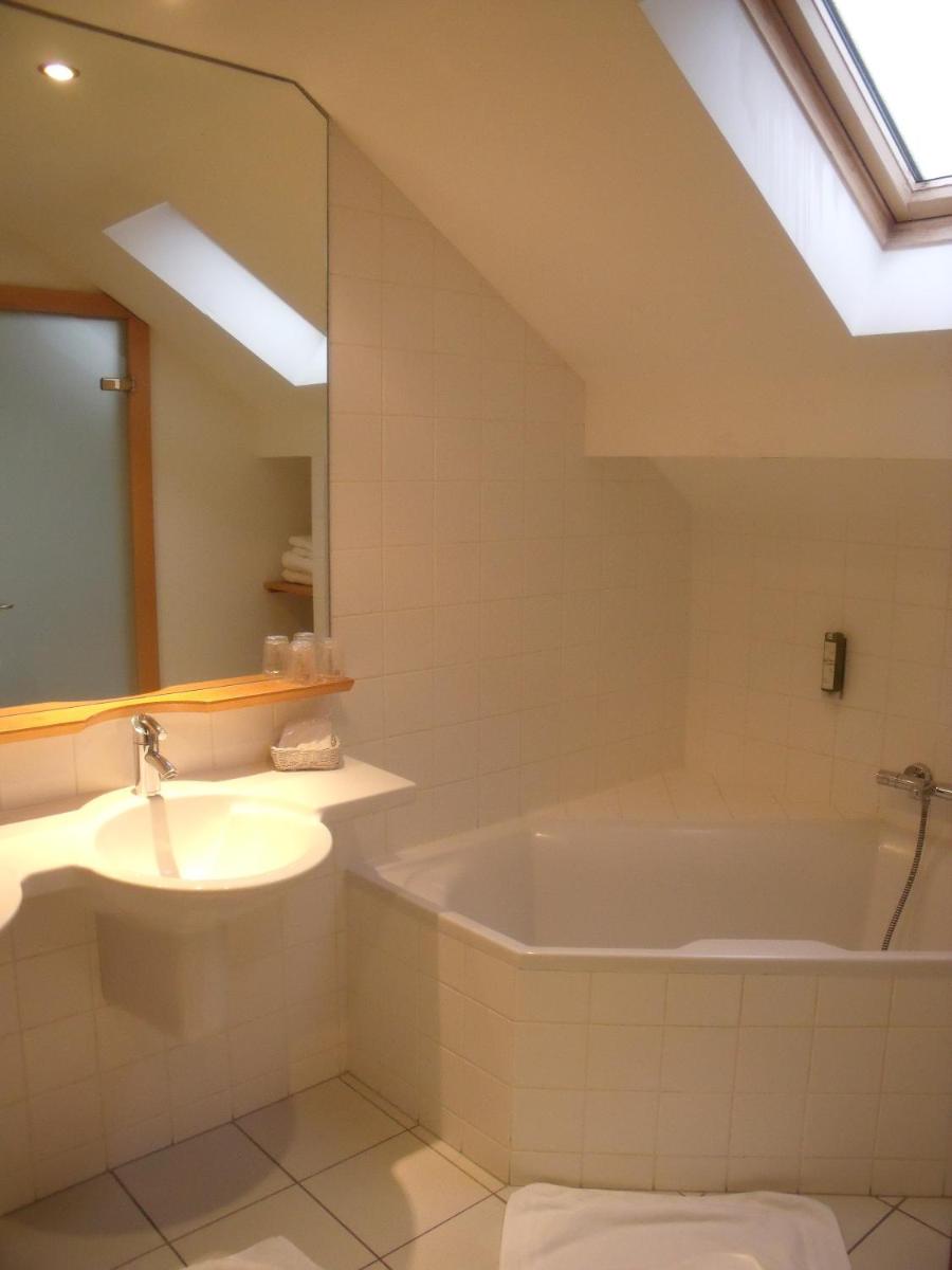 Junior Suite (2 Adults) - Photo 4