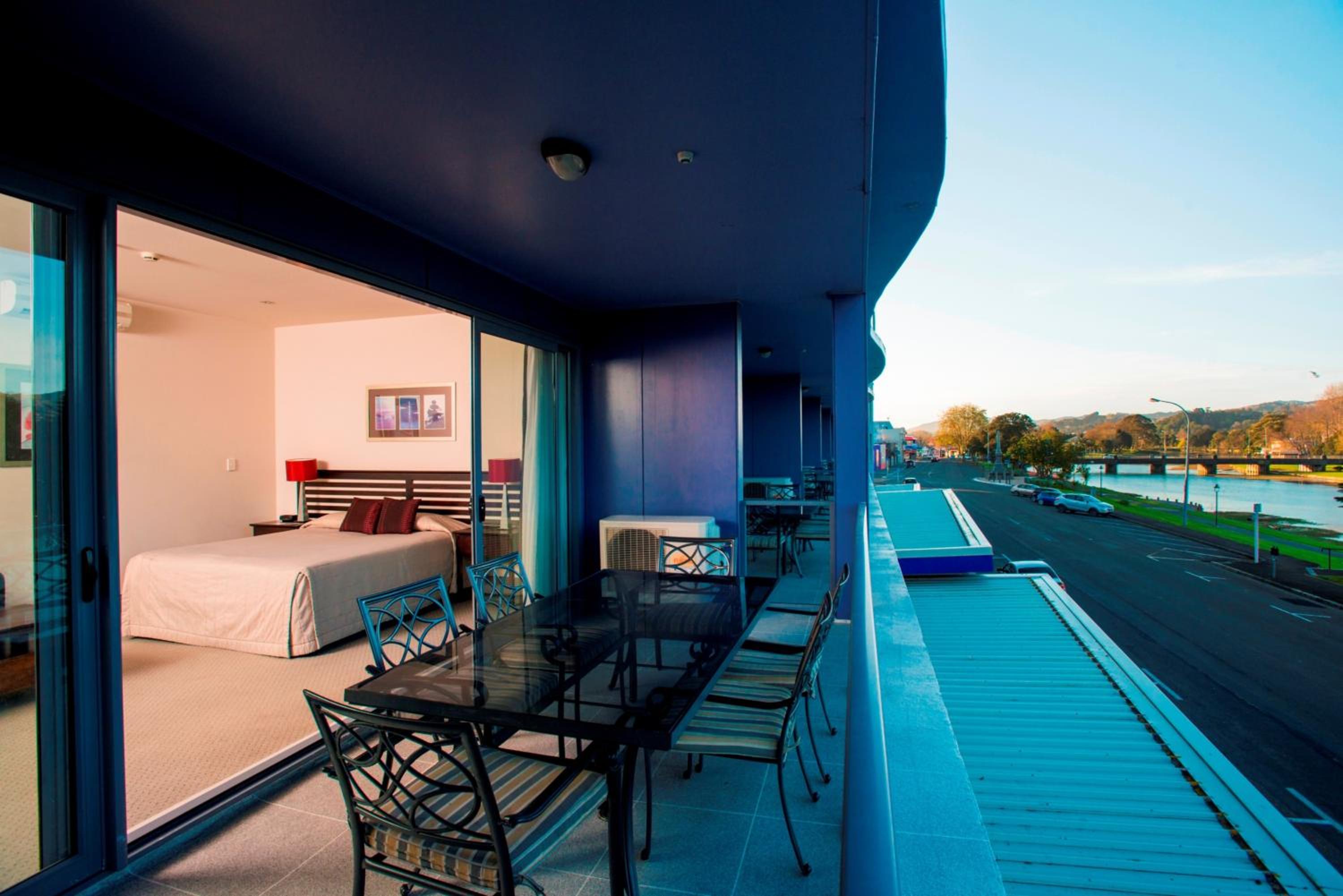 Executive Suite with River View photo 2