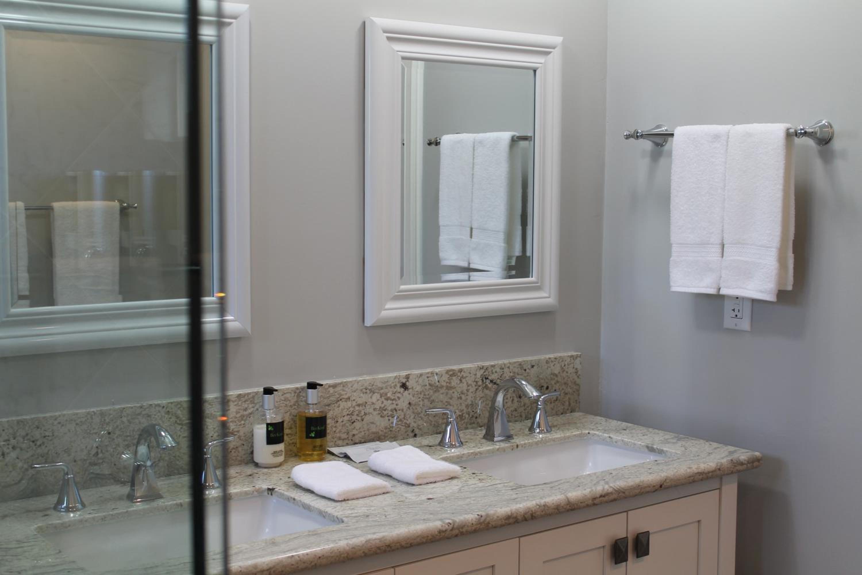 The Sailor Suite | 2 bedrooms photo 3