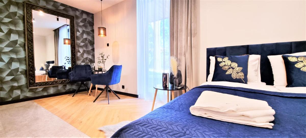 Deluxe Double Room - Photo 22