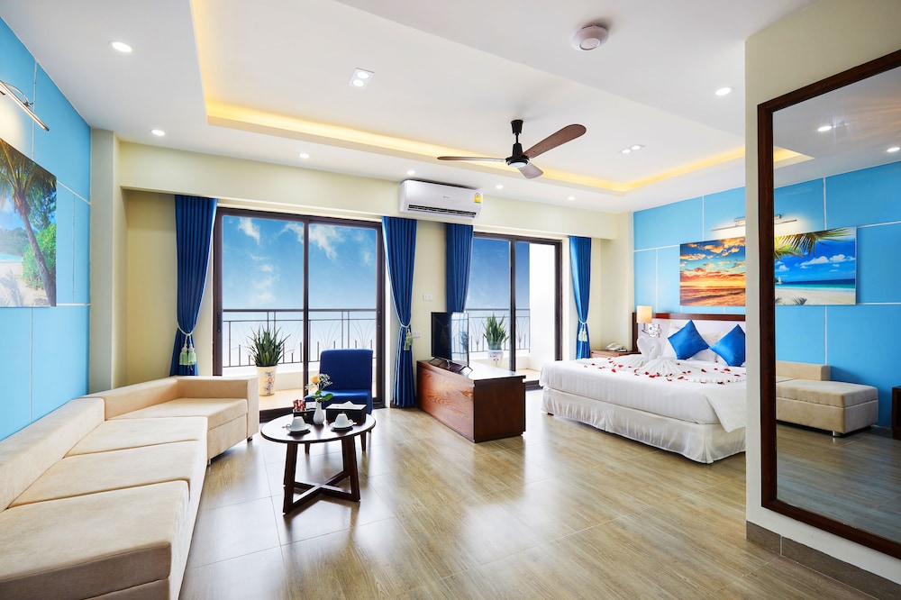 The Classy Suite Ocean View photo 1